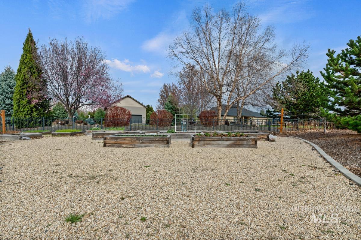 2849 W Chartwell Dr Property Photo 37