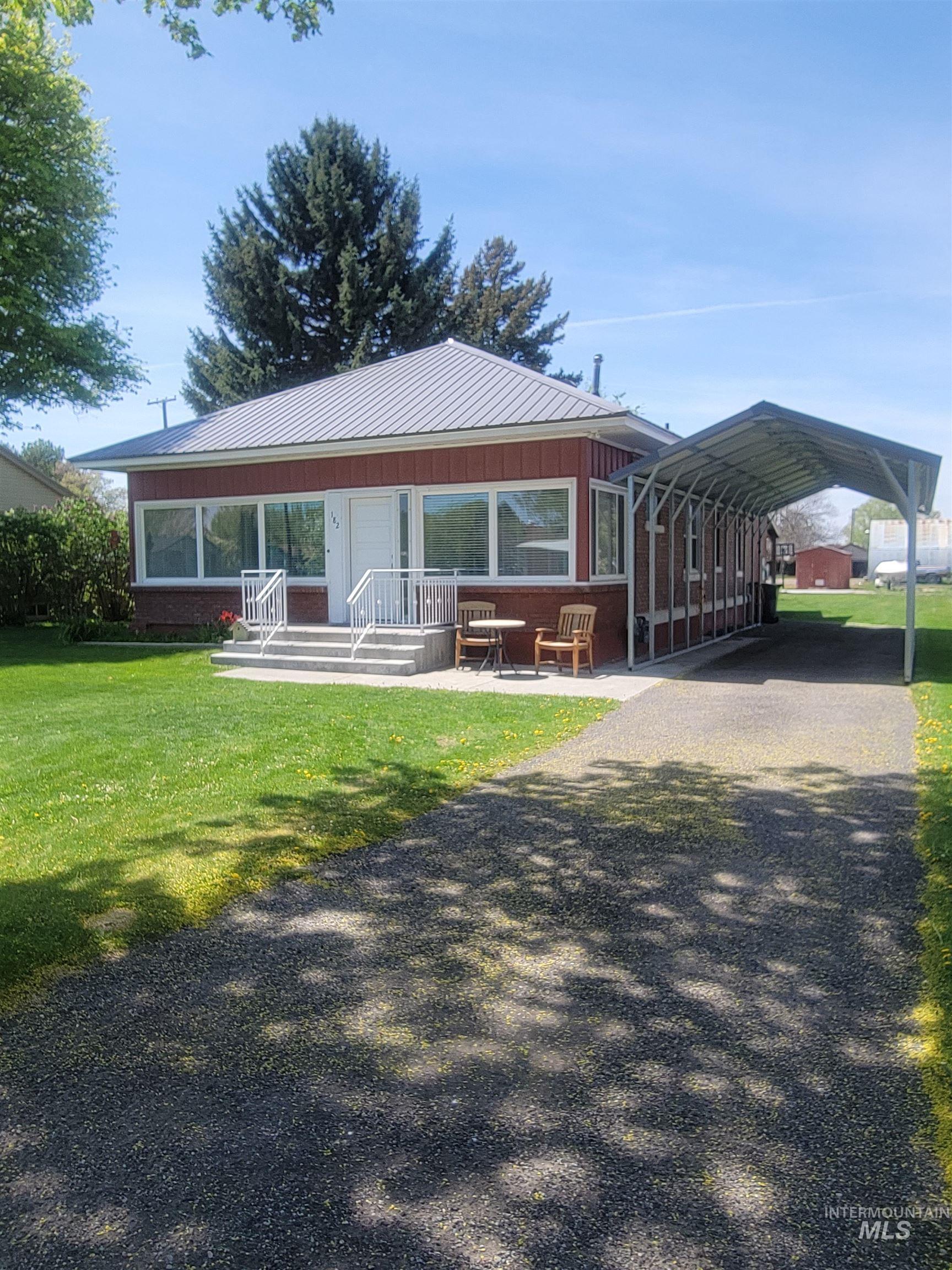 182 S 3 W Property Photo 2