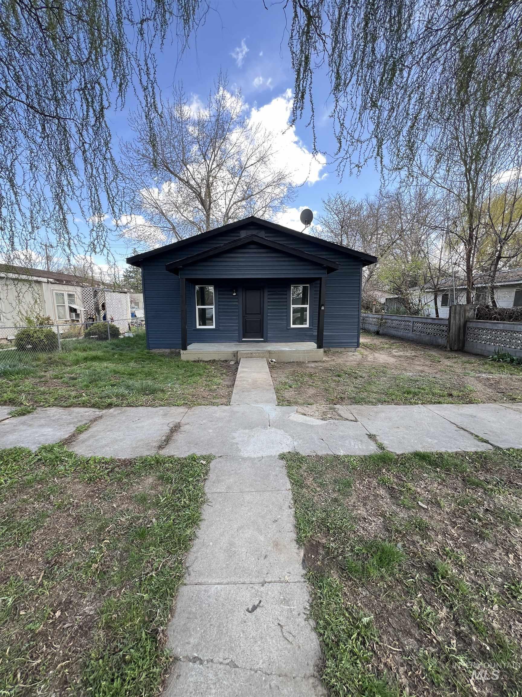 408 9th Ave. N. Property Photo 16