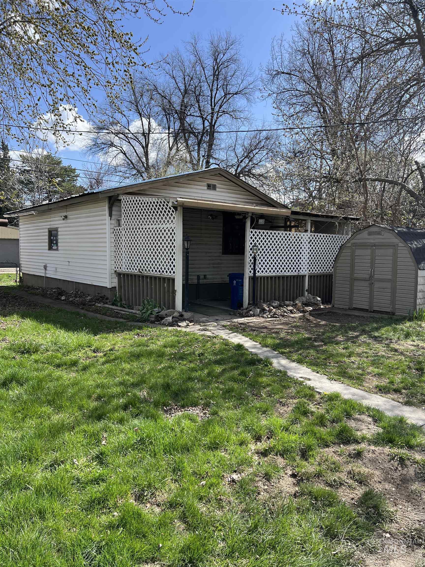 408 9th Ave. N. Property Photo 18