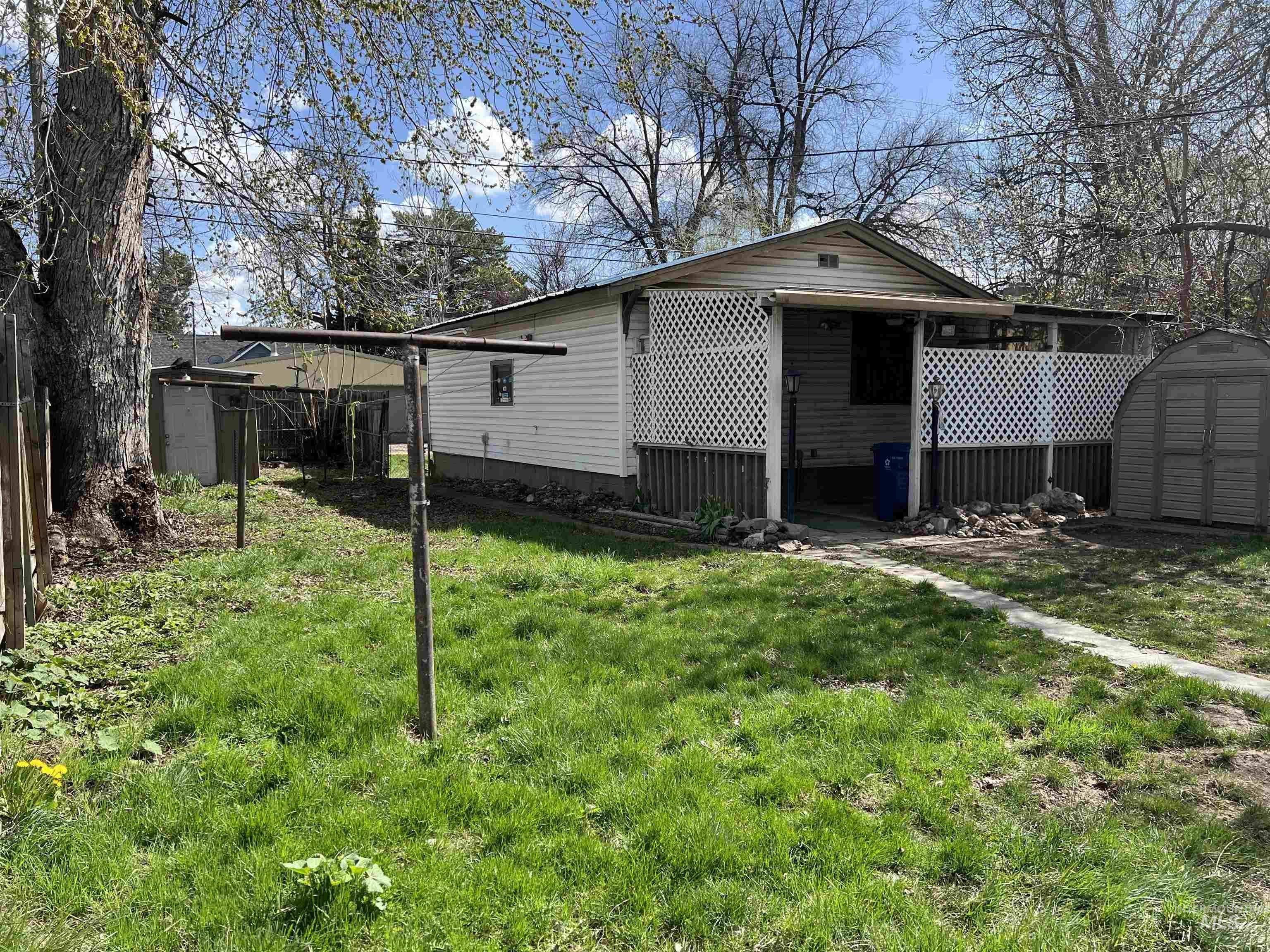 408 9th Ave. N. Property Photo 20