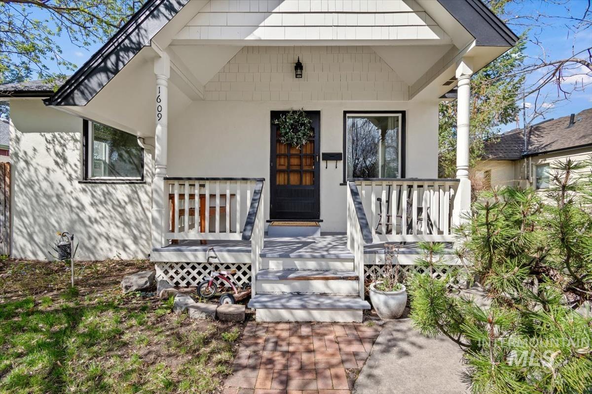 1609 N 19th St. Property Photo 1
