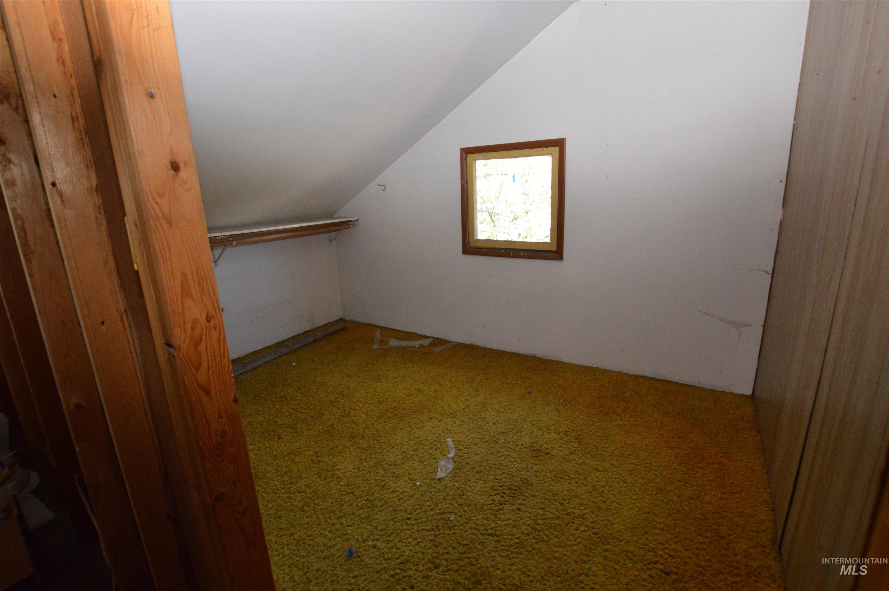 710 Maple Property Photo 31