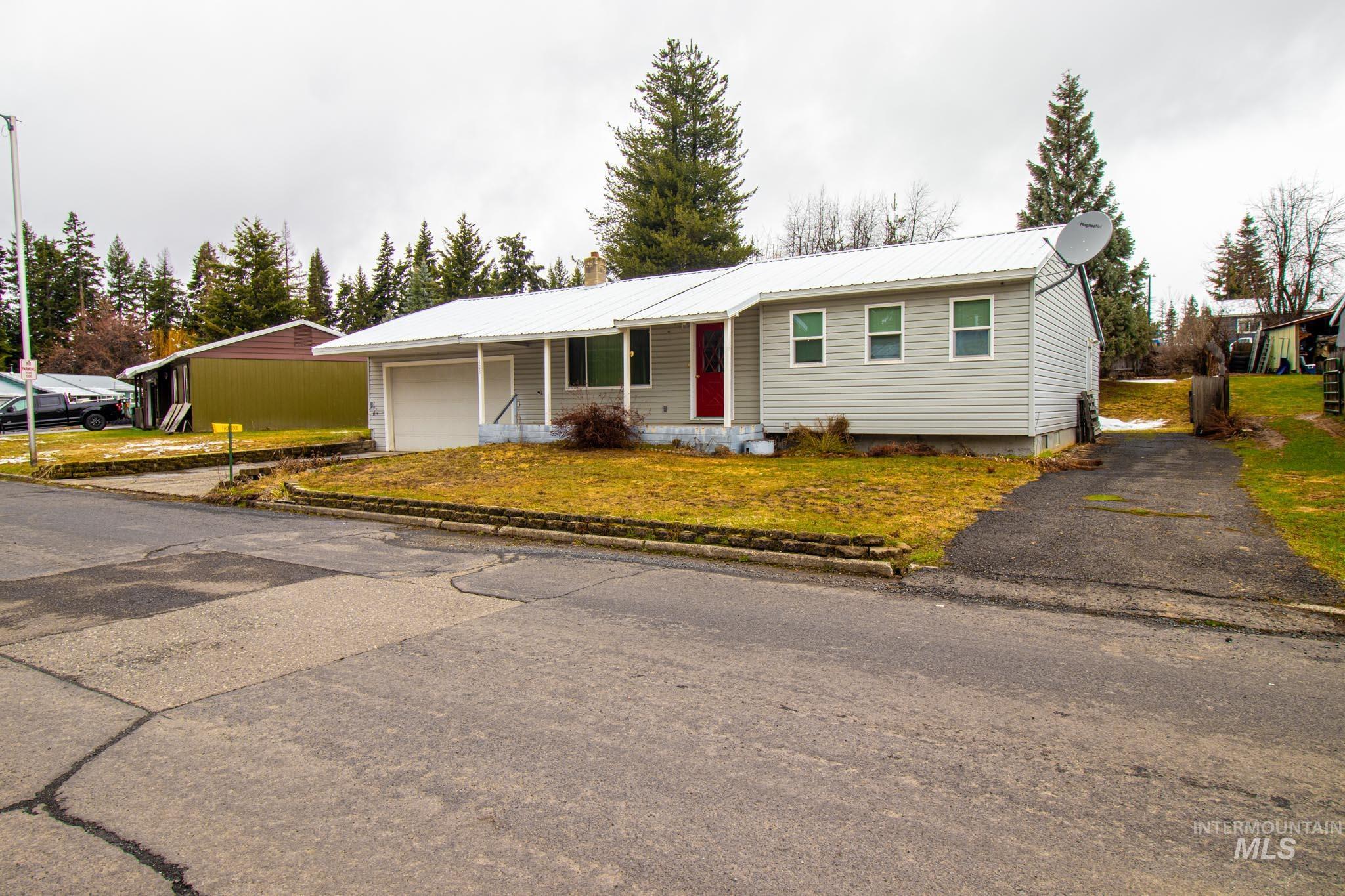 428 Cedar Drive Property Photo 7