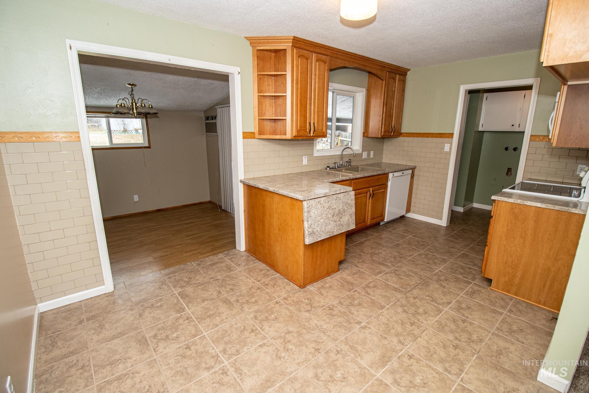 428 Cedar Drive Property Photo 12