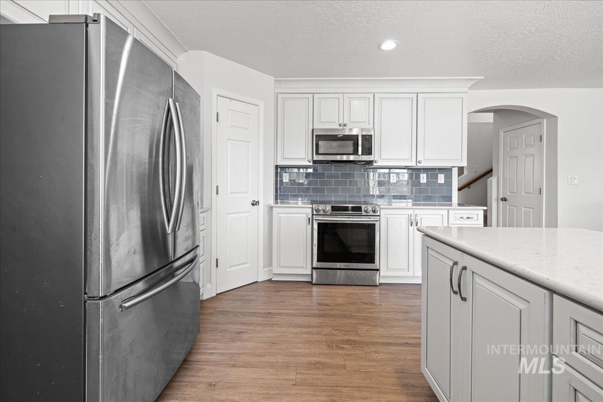 11453 W Glen Ellyn Property Photo 13