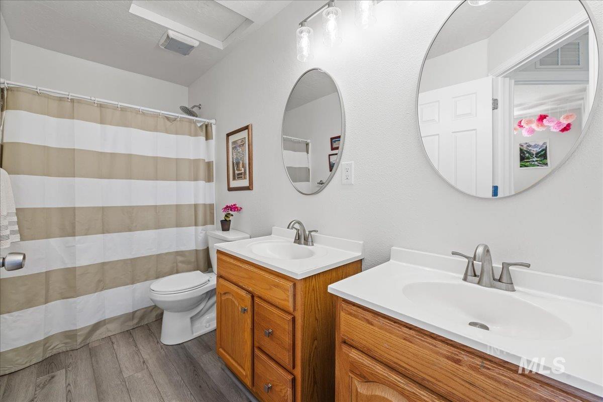 11453 W Glen Ellyn Property Photo 22