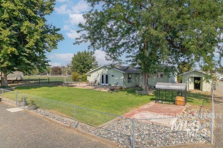 2570 20th St Property Photo 19