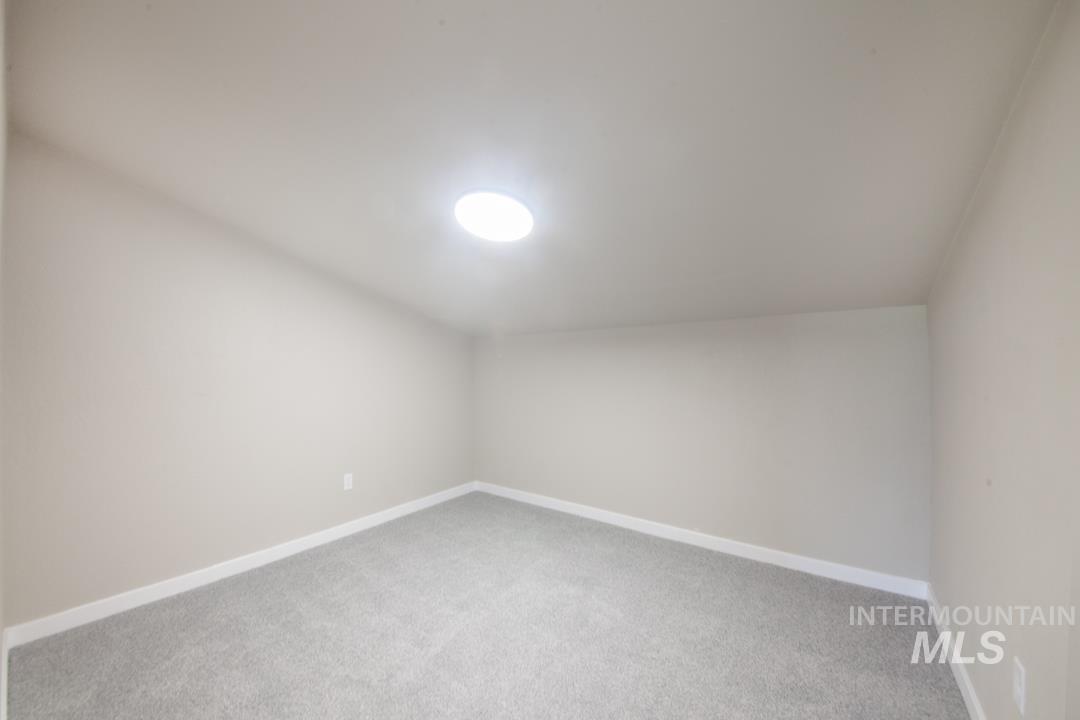 2570 20th St Property Photo 32