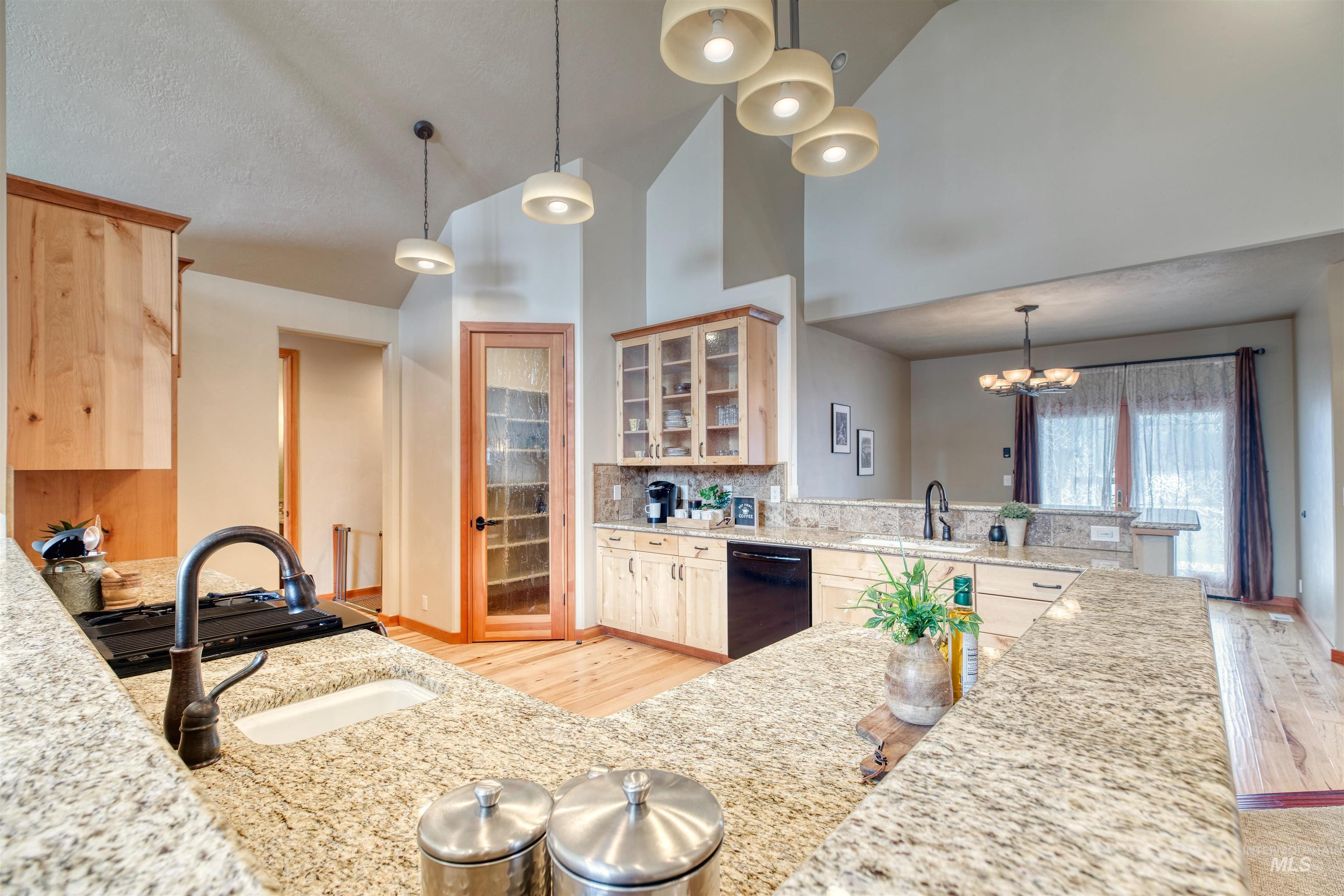 25 River Meadow Drive Property Photo 6