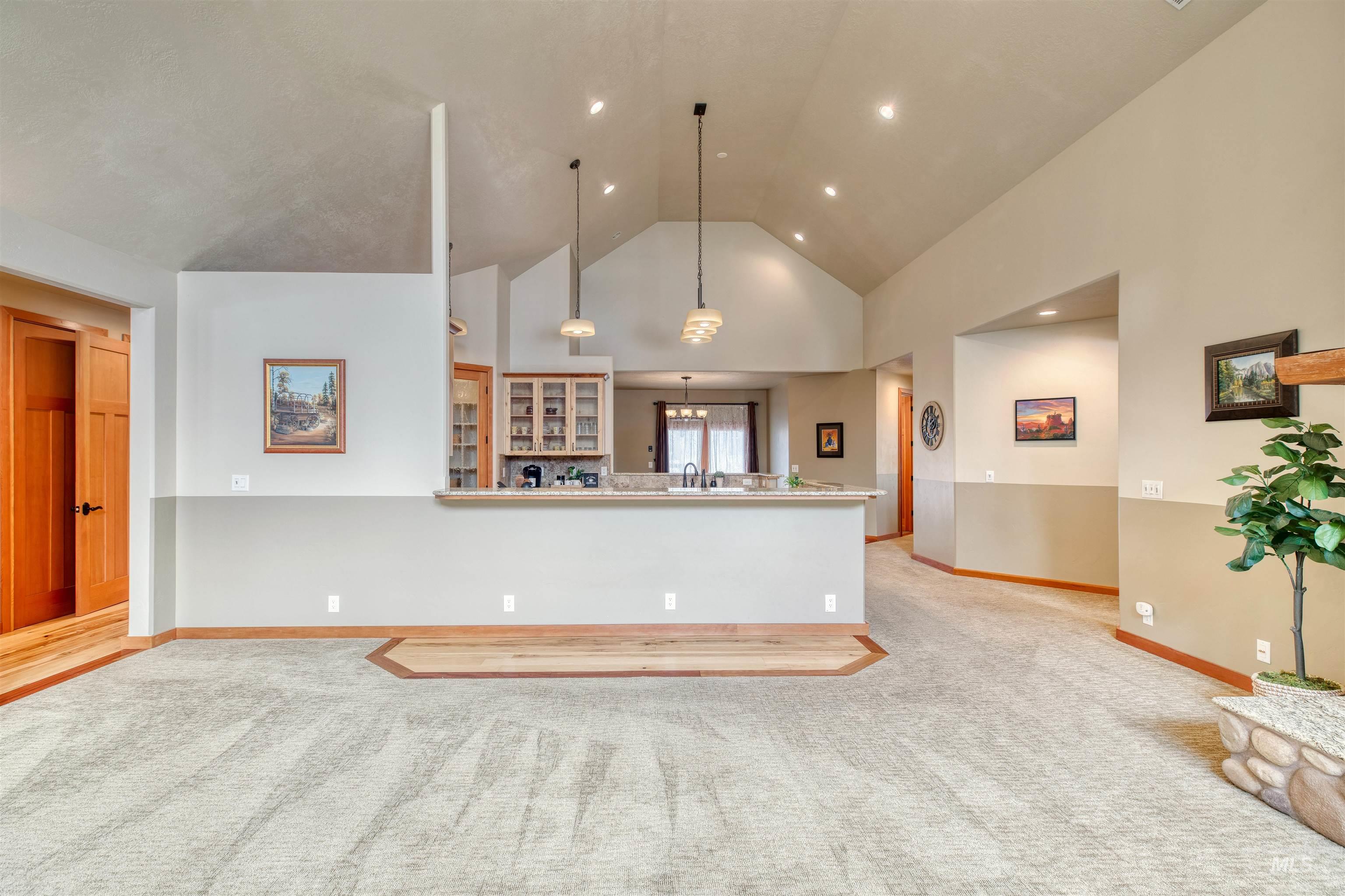 25 River Meadow Drive Property Photo 12