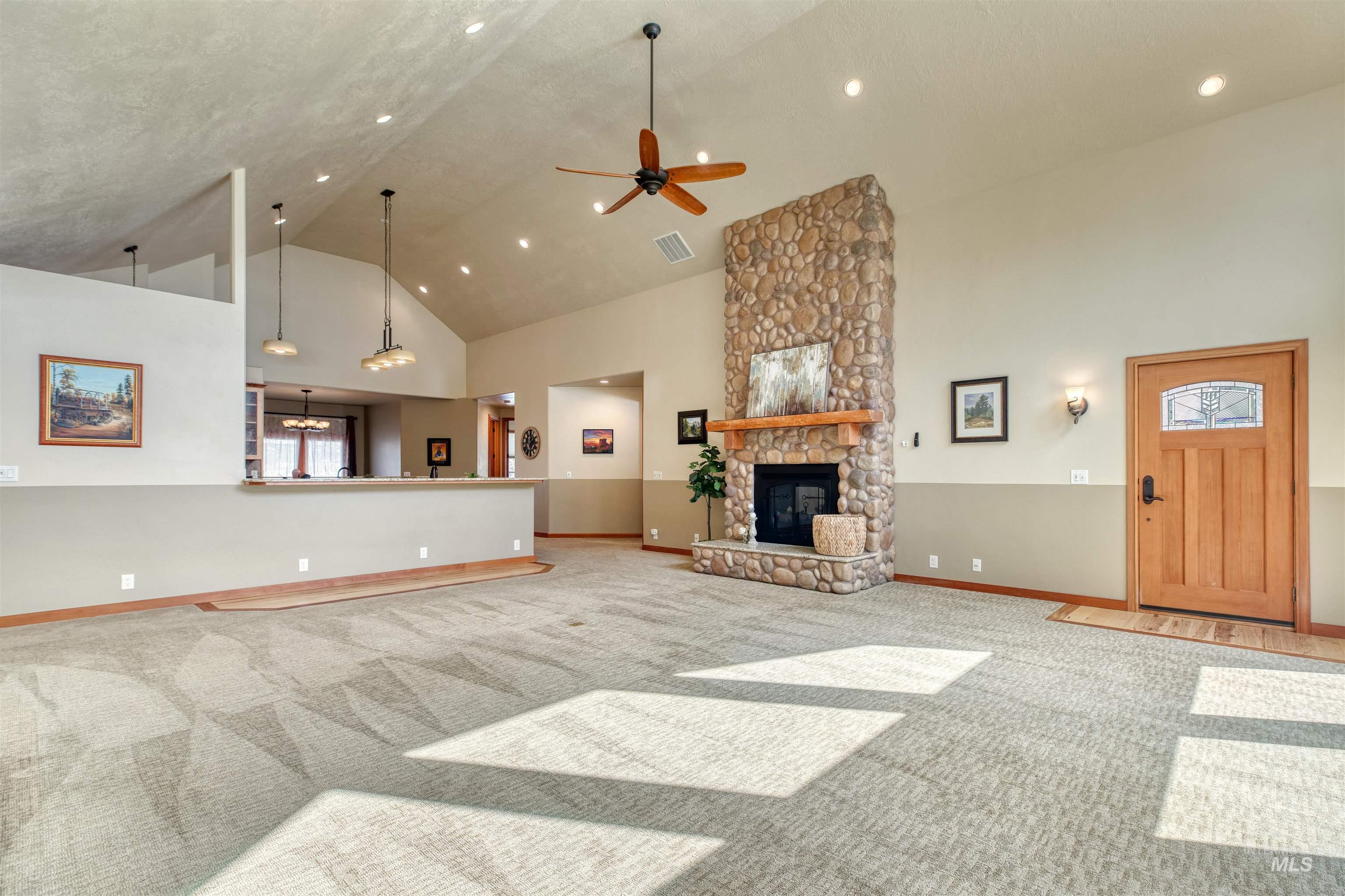 25 River Meadow Drive Property Photo 13