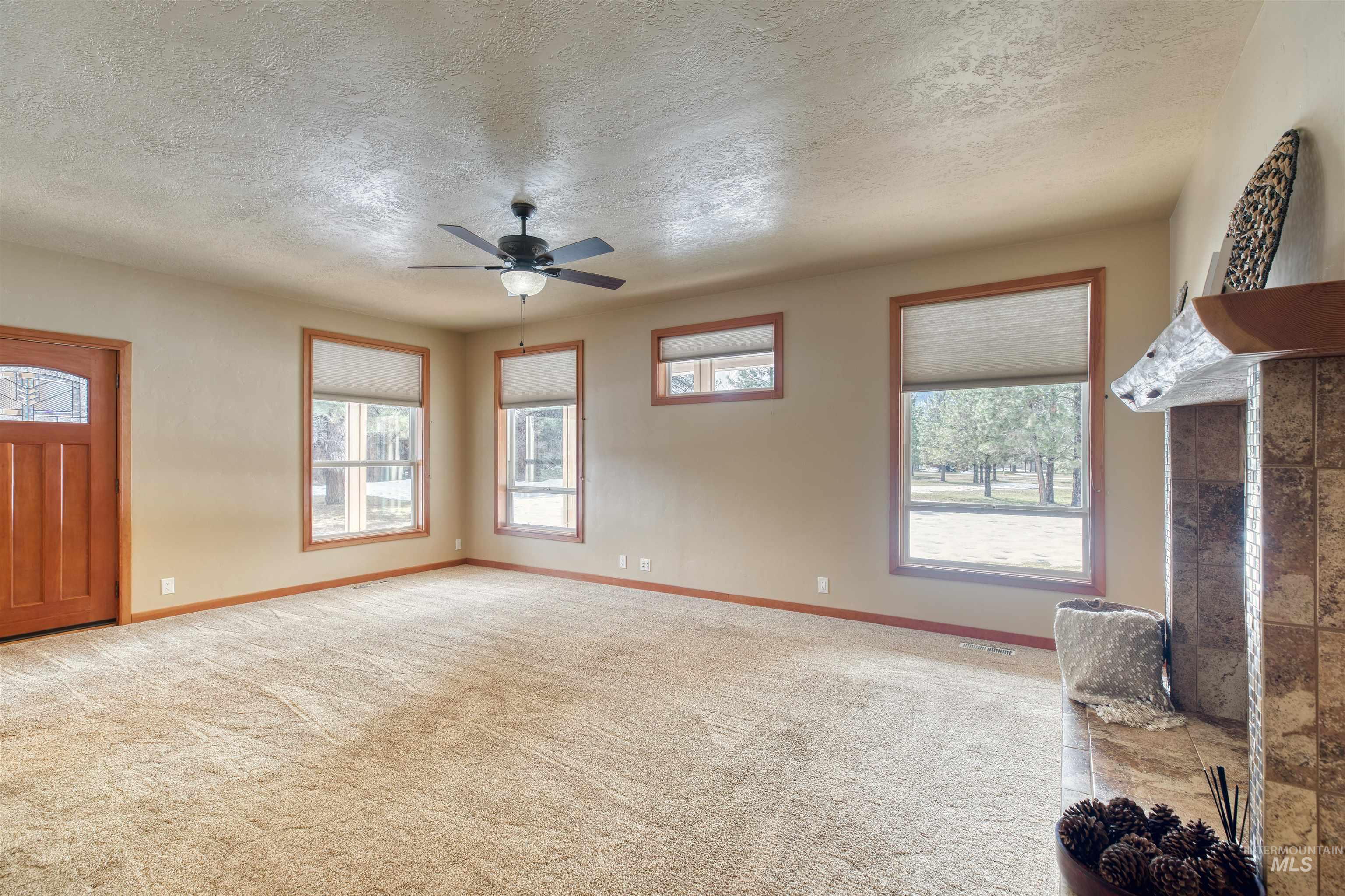 25 River Meadow Drive Property Photo 16