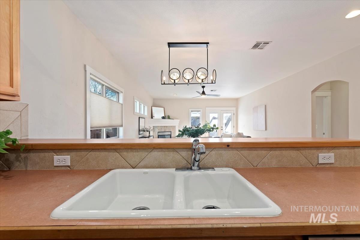 4730 N Hacienda Ave Property Photo 15