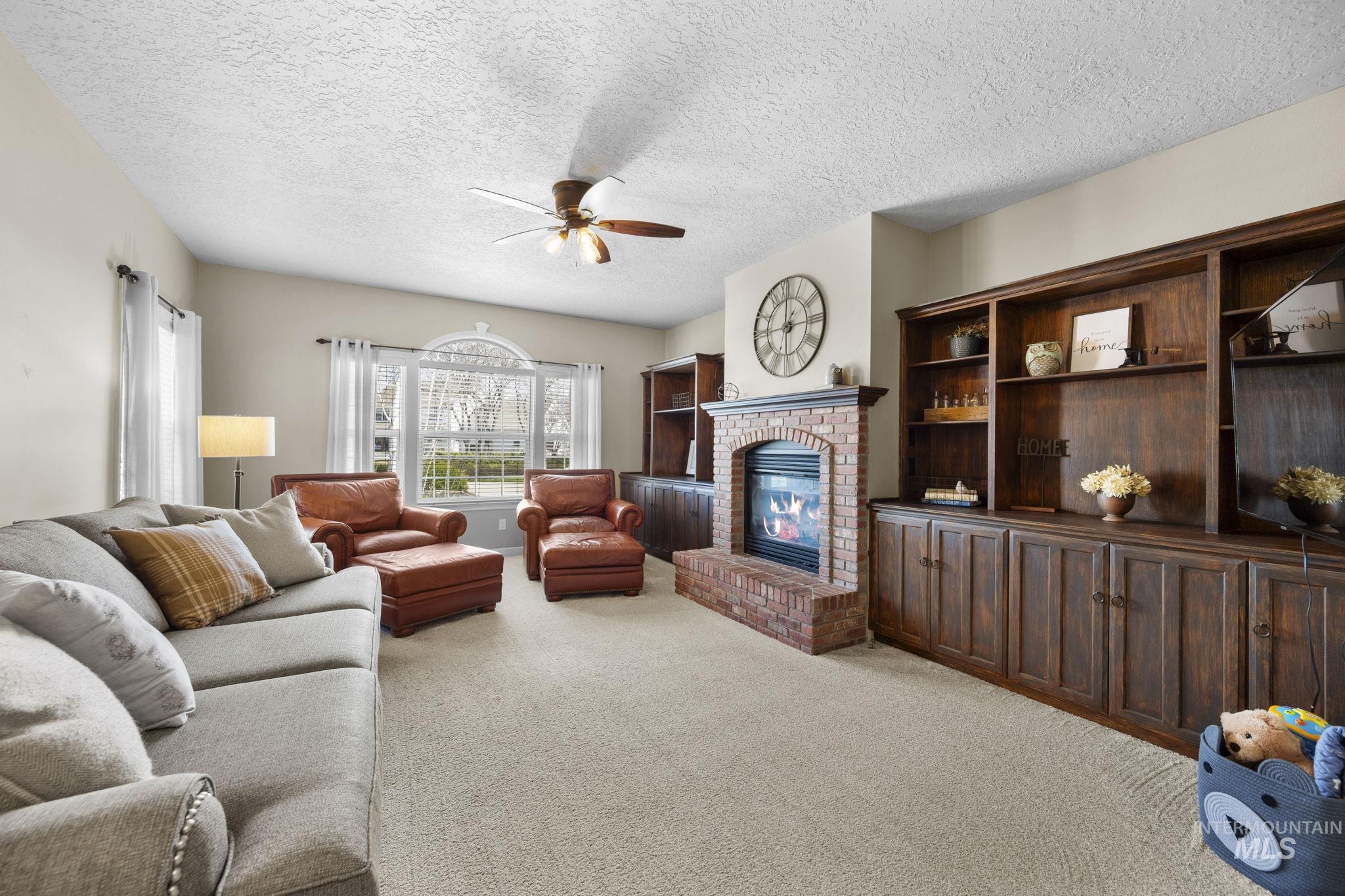 2525 N Equestrian Place Property Photo 12