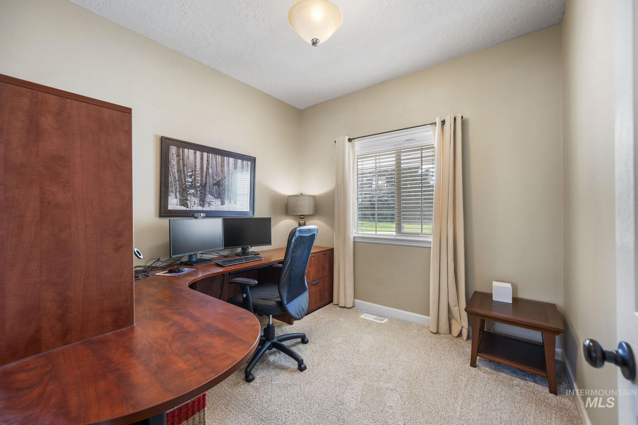 2525 N Equestrian Place Property Photo 13