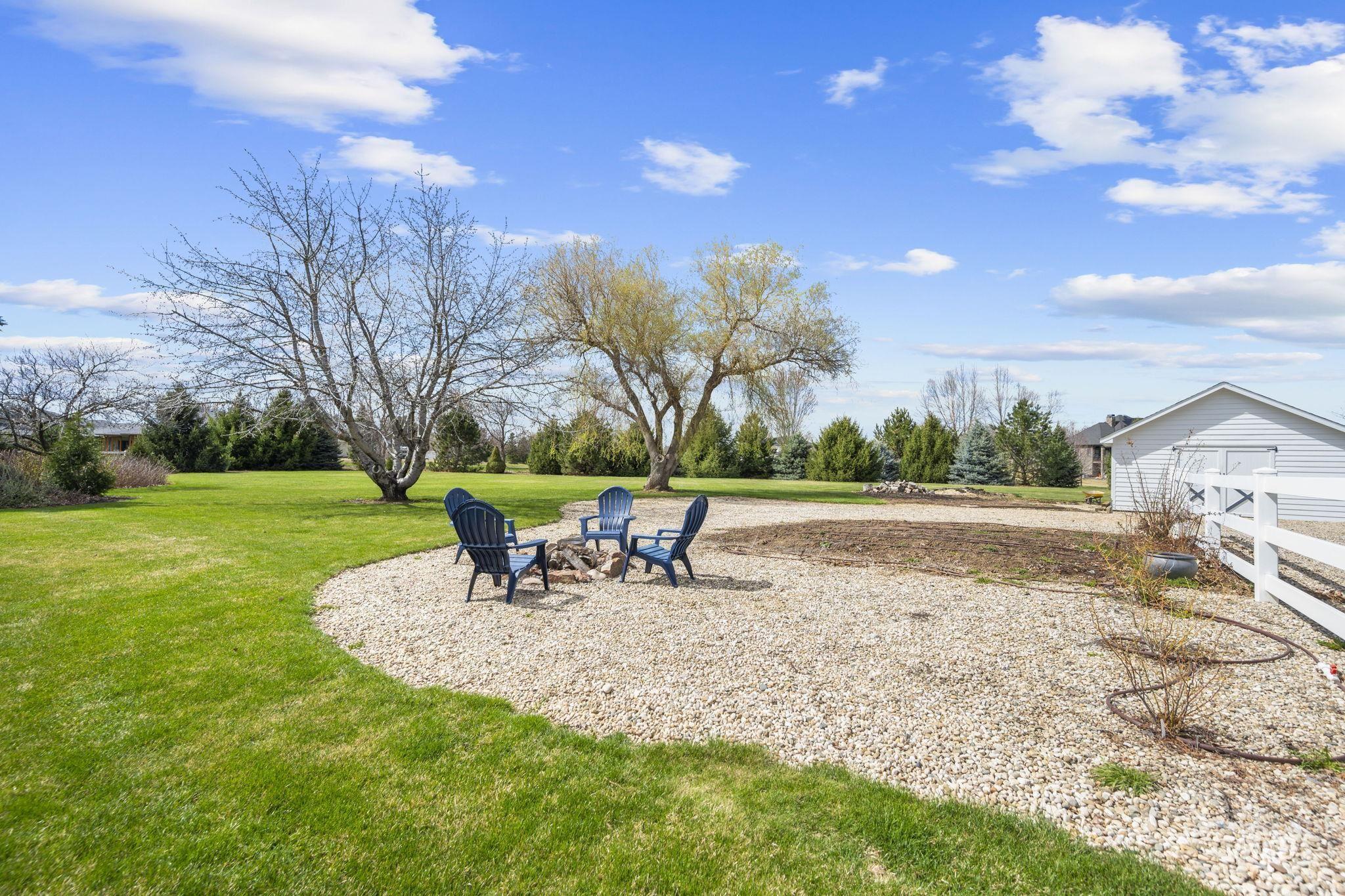 2525 N Equestrian Place Property Photo 27