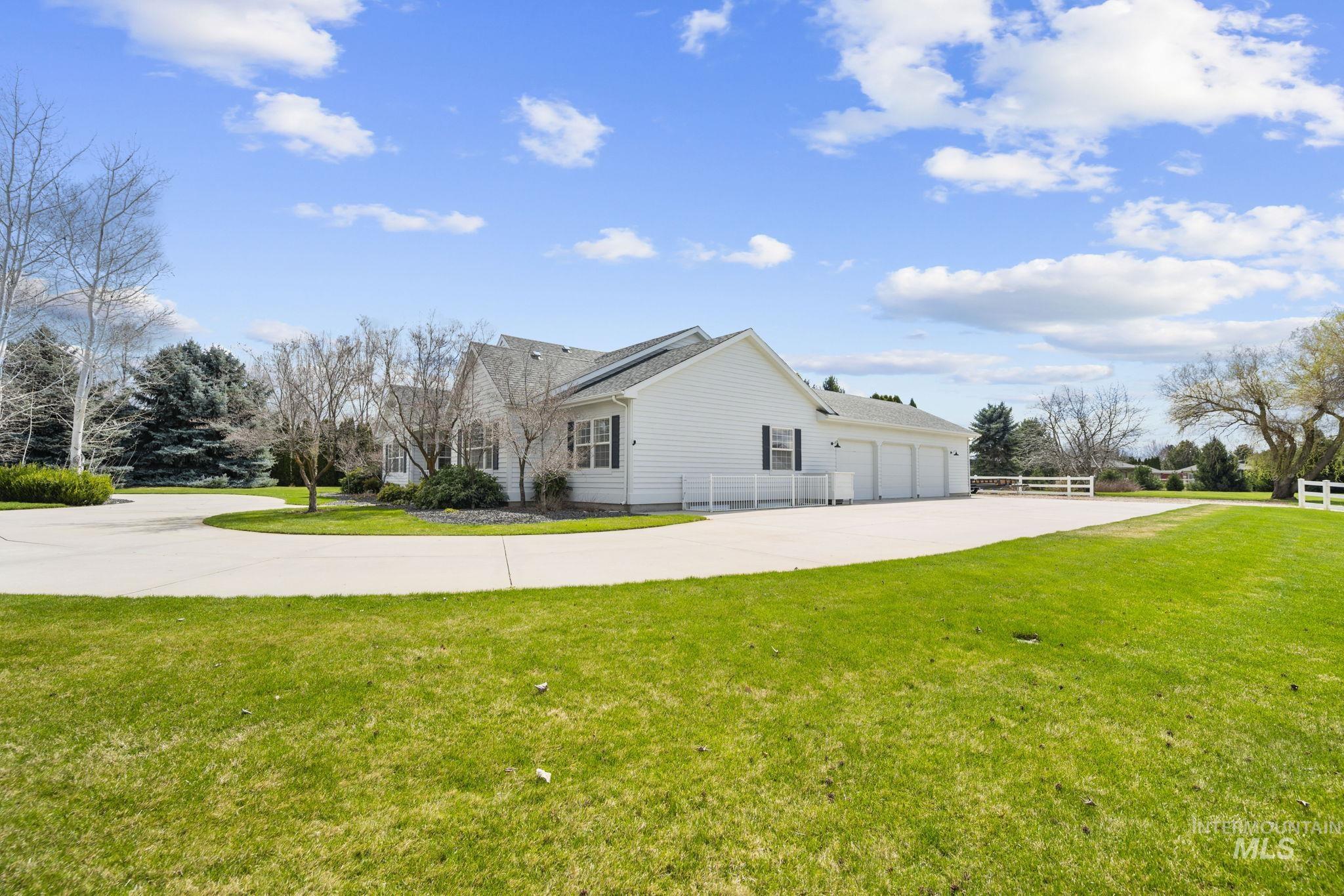 2525 N Equestrian Place Property Photo 30