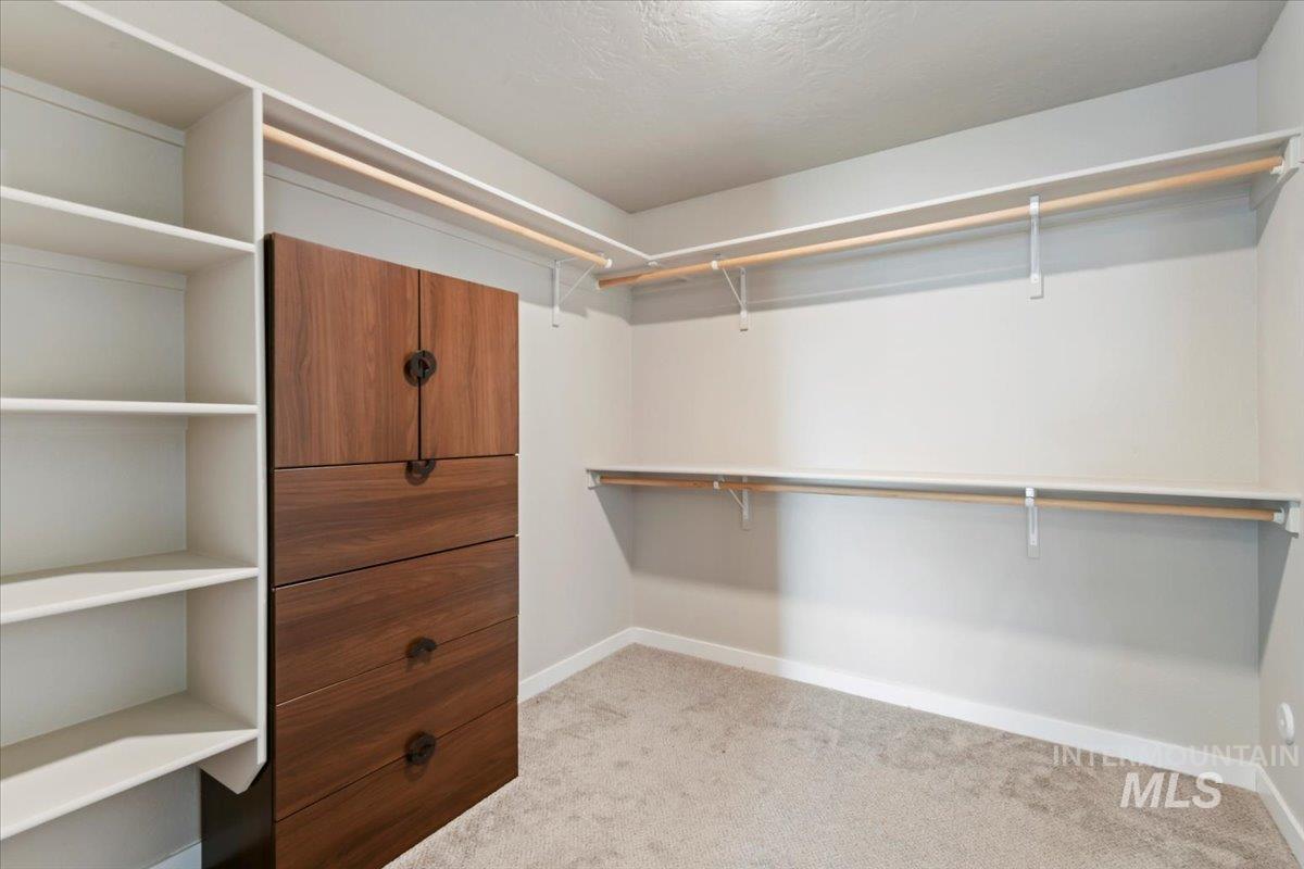 137 Homesteaders St. Property Photo 21
