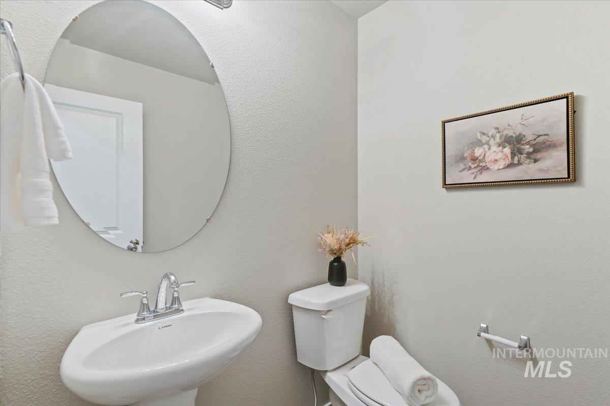 137 Homesteaders St. Property Photo 26