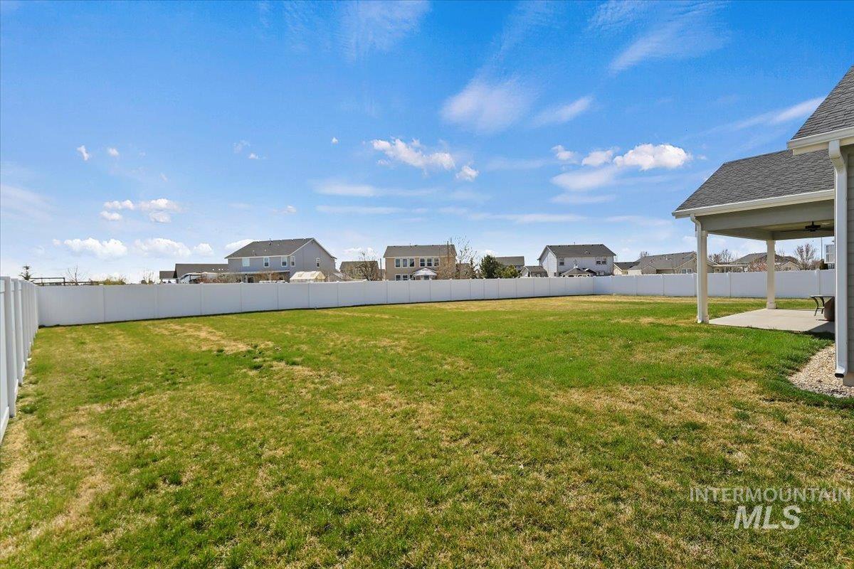 137 Homesteaders St. Property Photo 32