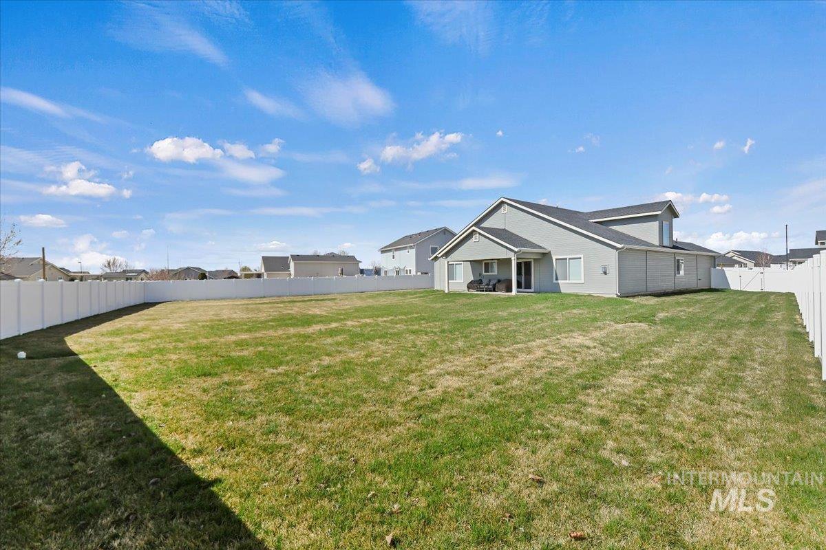 137 Homesteaders St. Property Photo 33