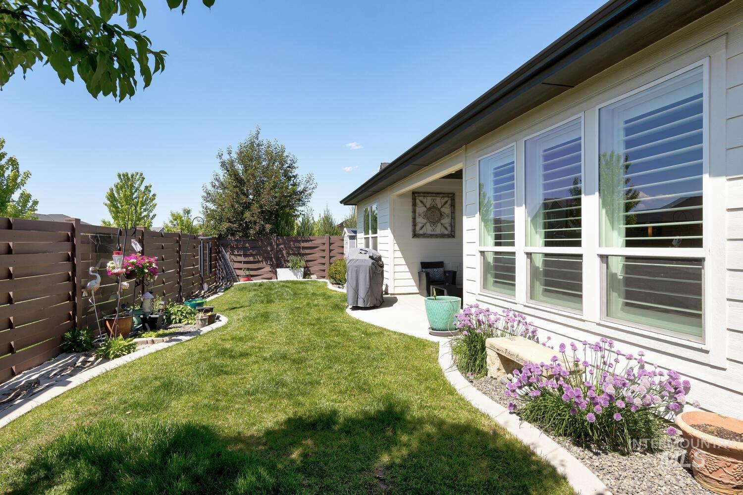 6955 N Exeter Pl Property Photo 38