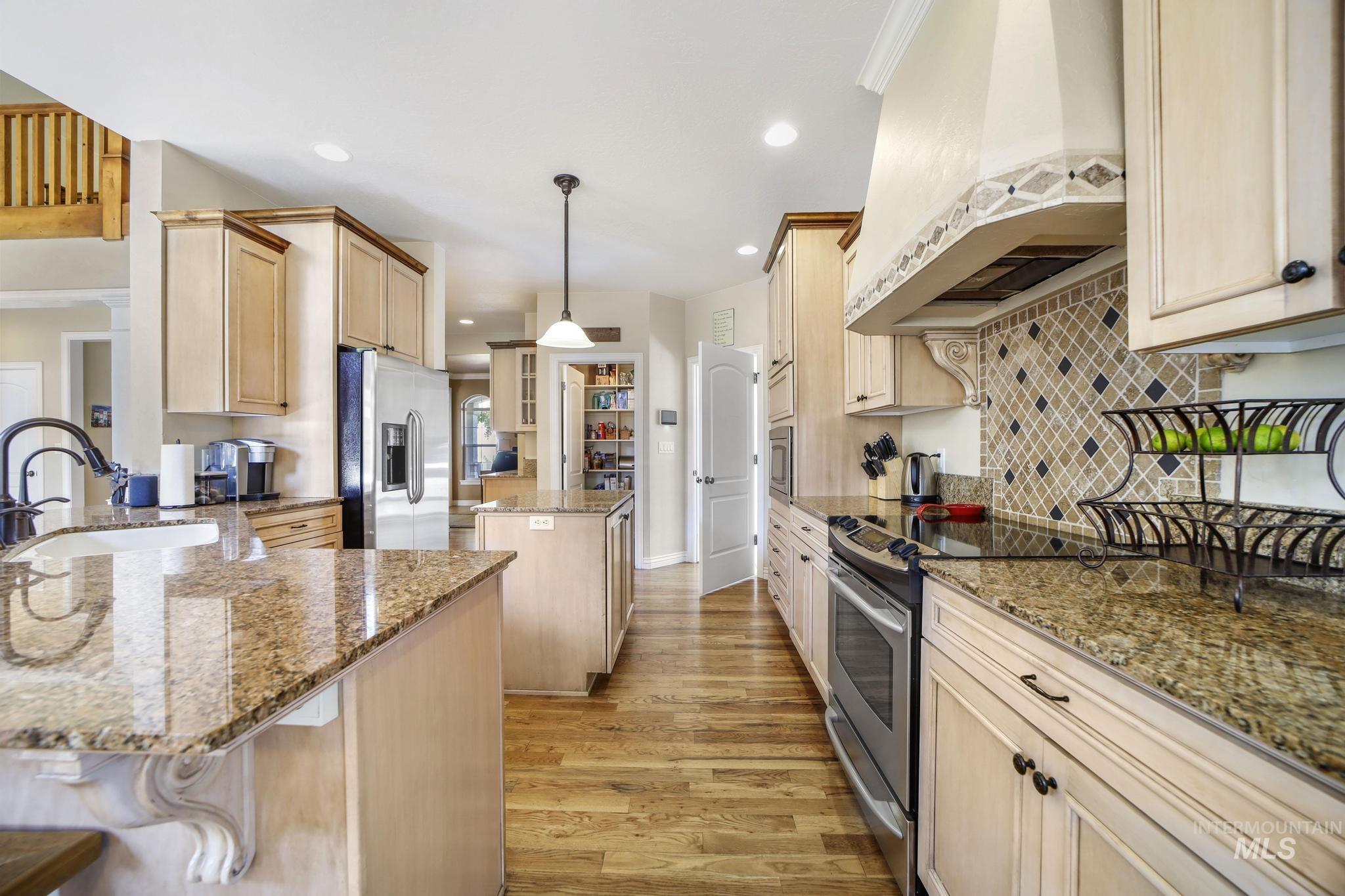 3408 Ridge Line Dr. Property Photo 18