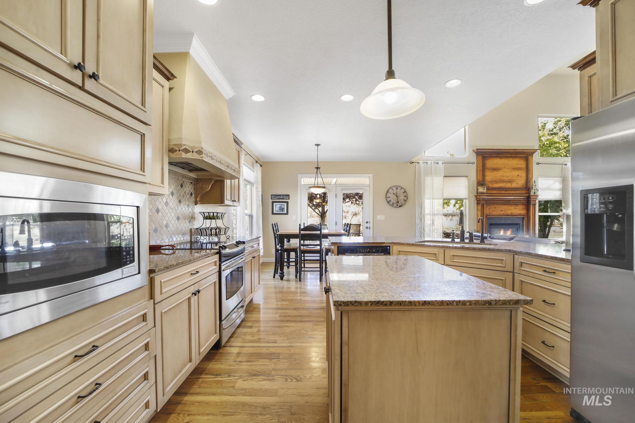 3408 Ridge Line Dr. Property Photo 20