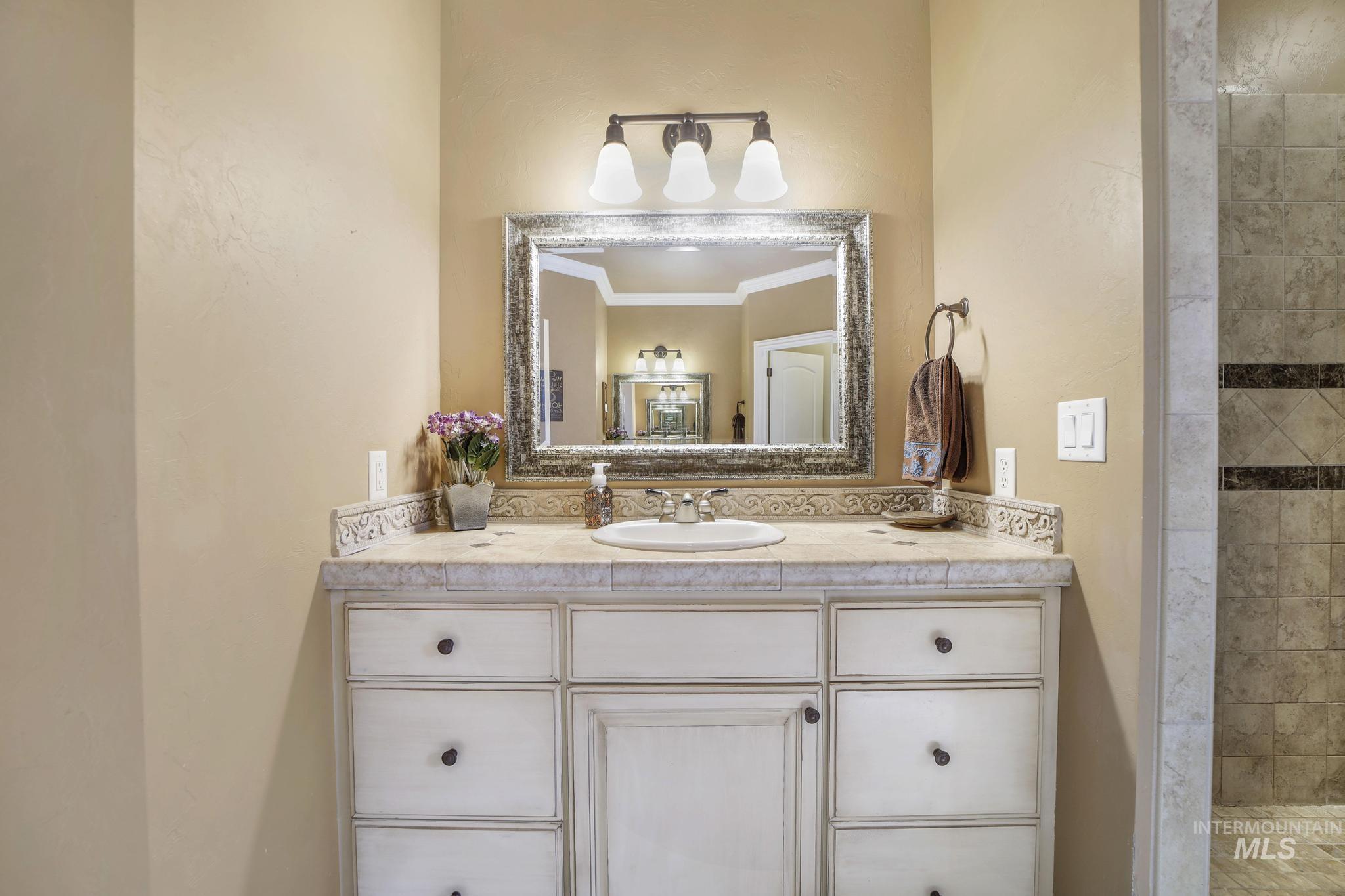 3408 Ridge Line Dr Property Photo 27