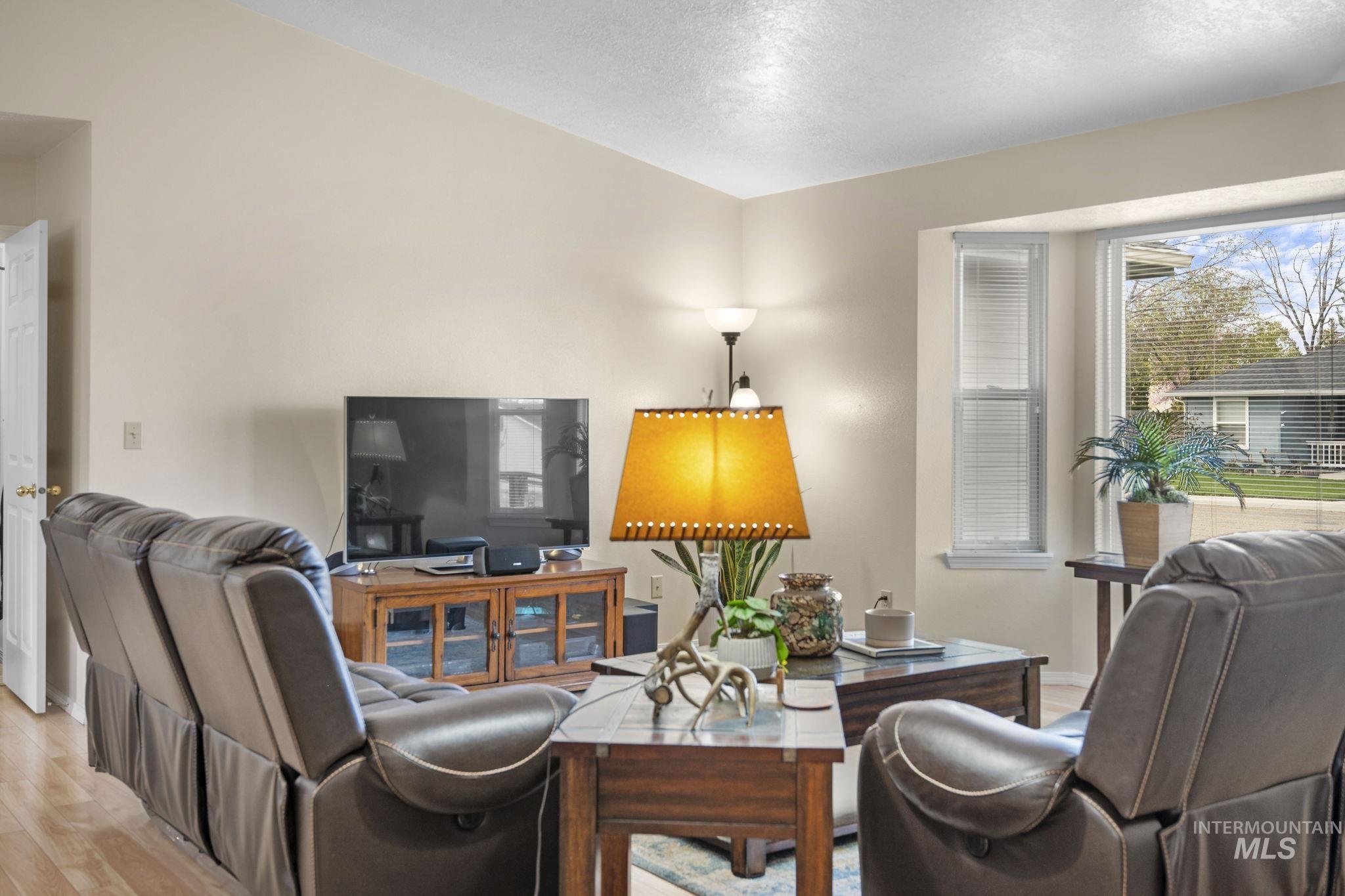 622 Marie Ct. Property Photo 5