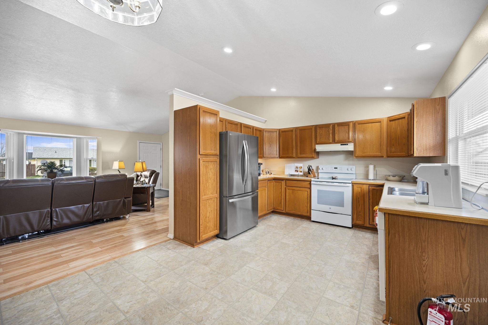 622 Marie Ct. Property Photo 10