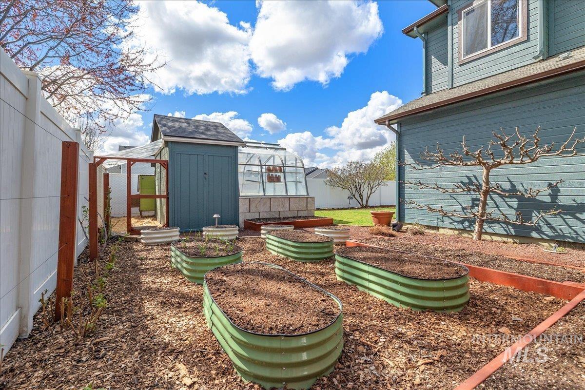 311 W Cub St. Property Photo 47