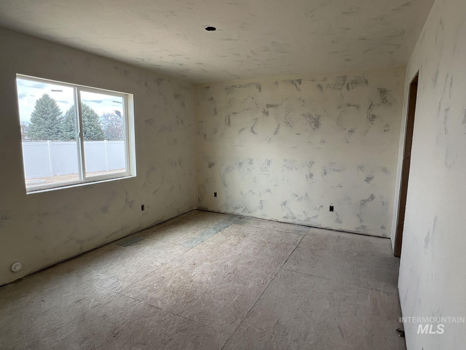 1355 N Kennedy Street Property Photo 7