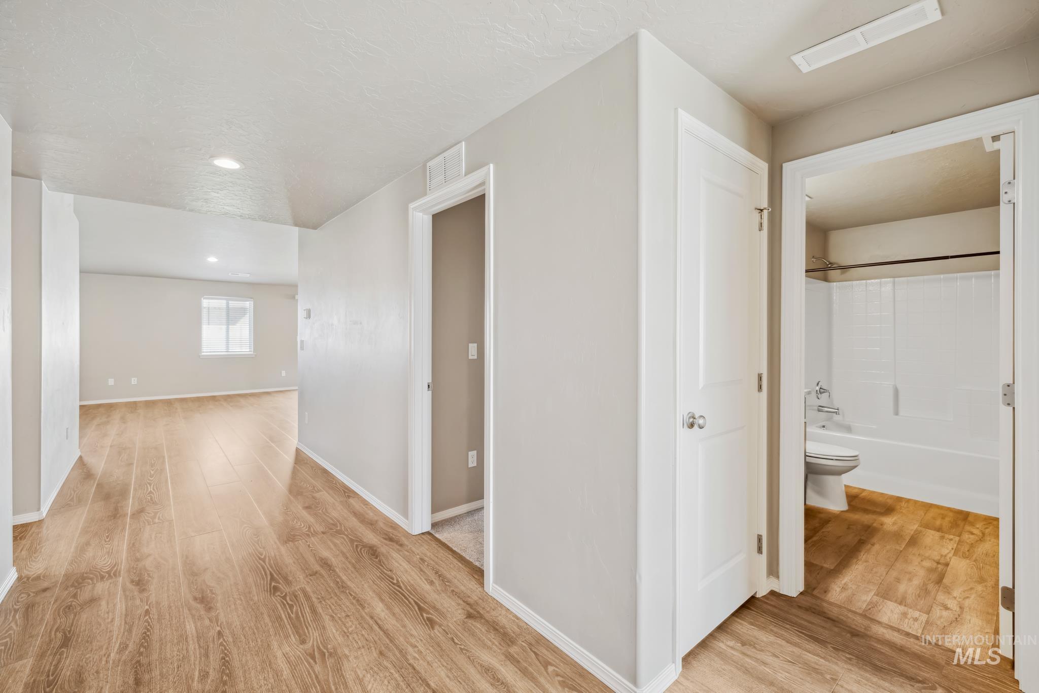 11452 Catalin Dr Property Photo 4