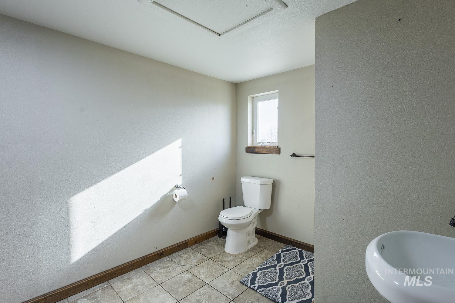 9612 Lake Shore Dr Property Photo 34