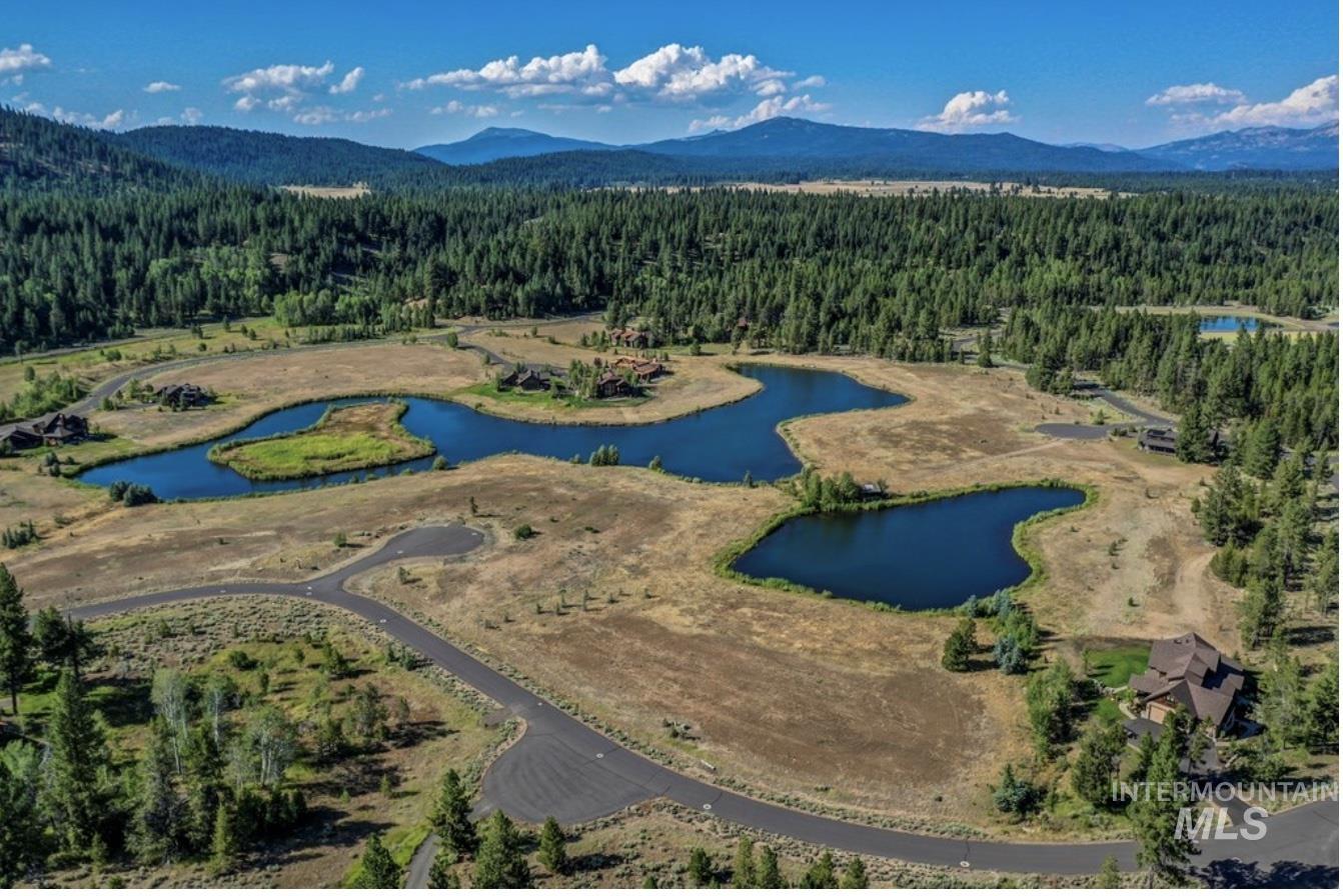 11 Owleclover Lane Property Photo 4