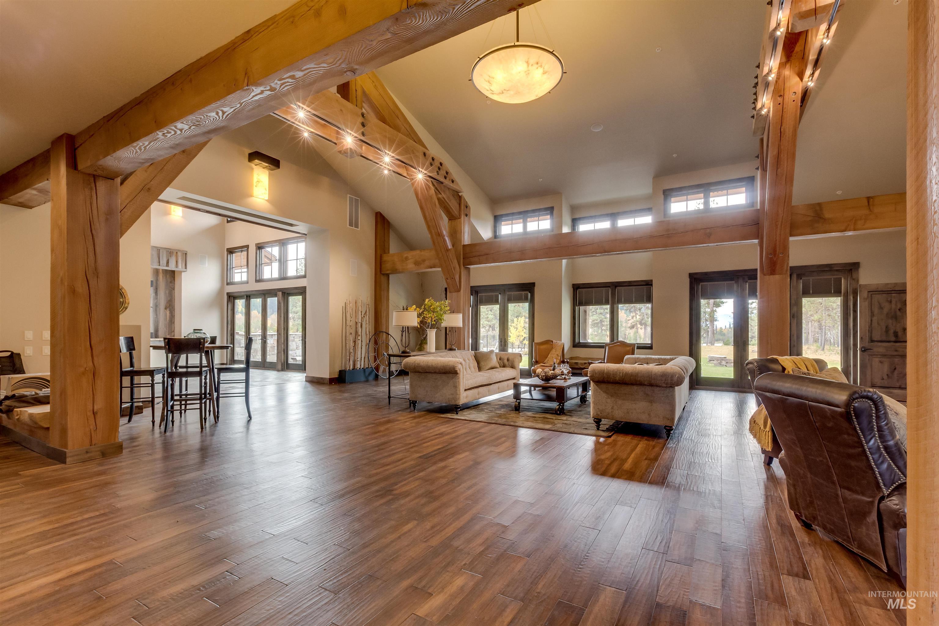 11 Owleclover Lane Property Photo 8