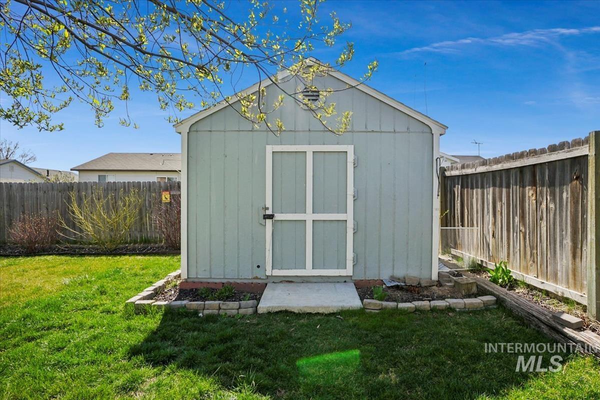 3924 Hickman Property Photo 2