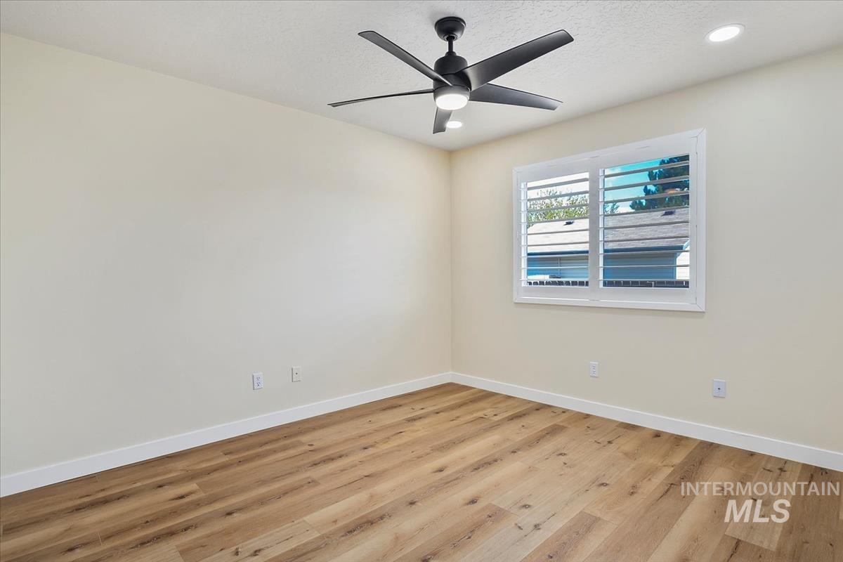 3924 Hickman Property Photo 16