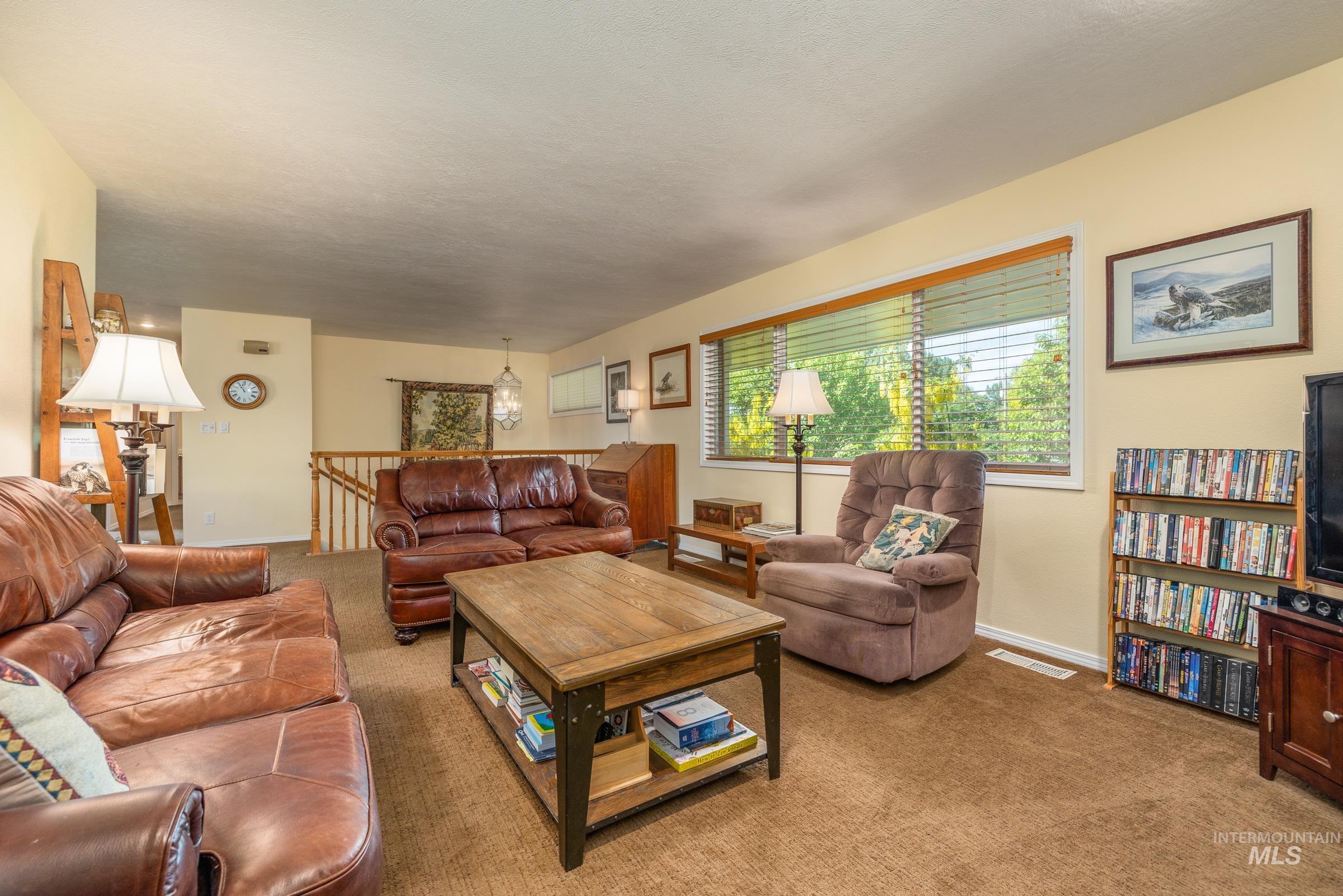 2522 N Park Ln Property Photo 11