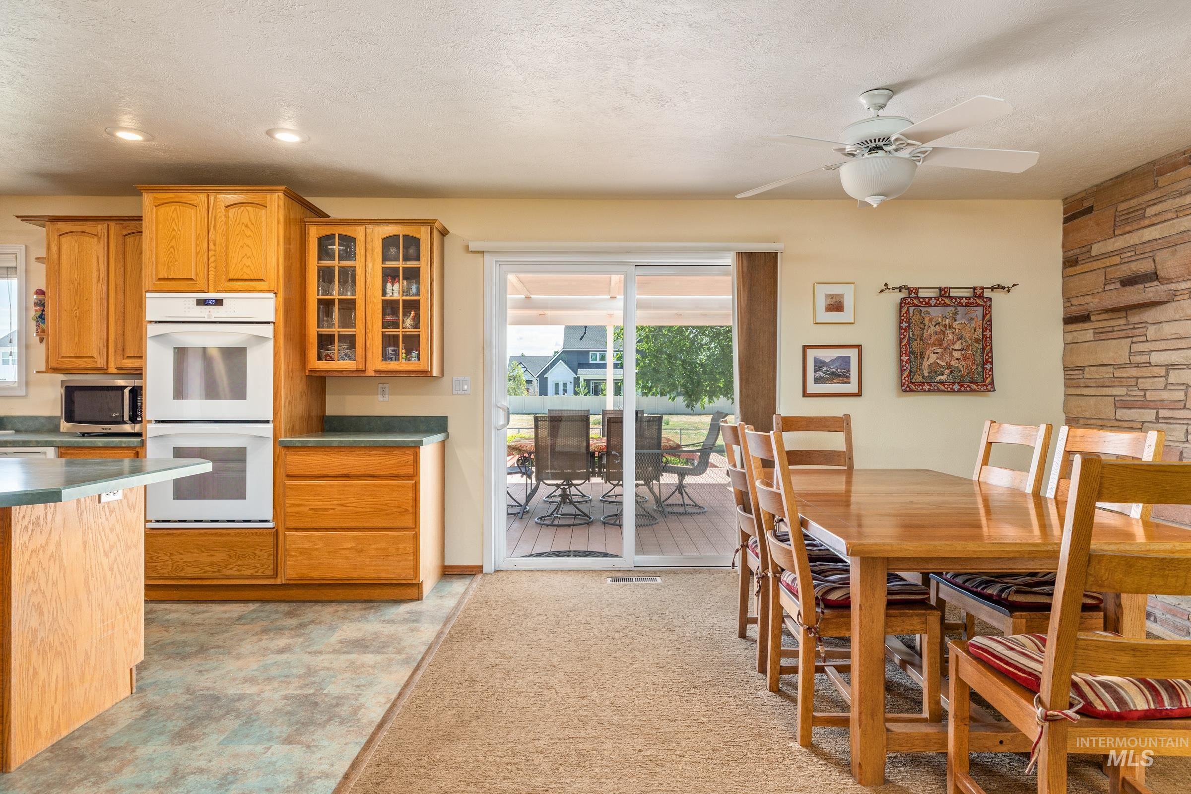 2522 N Park Ln Property Photo 15