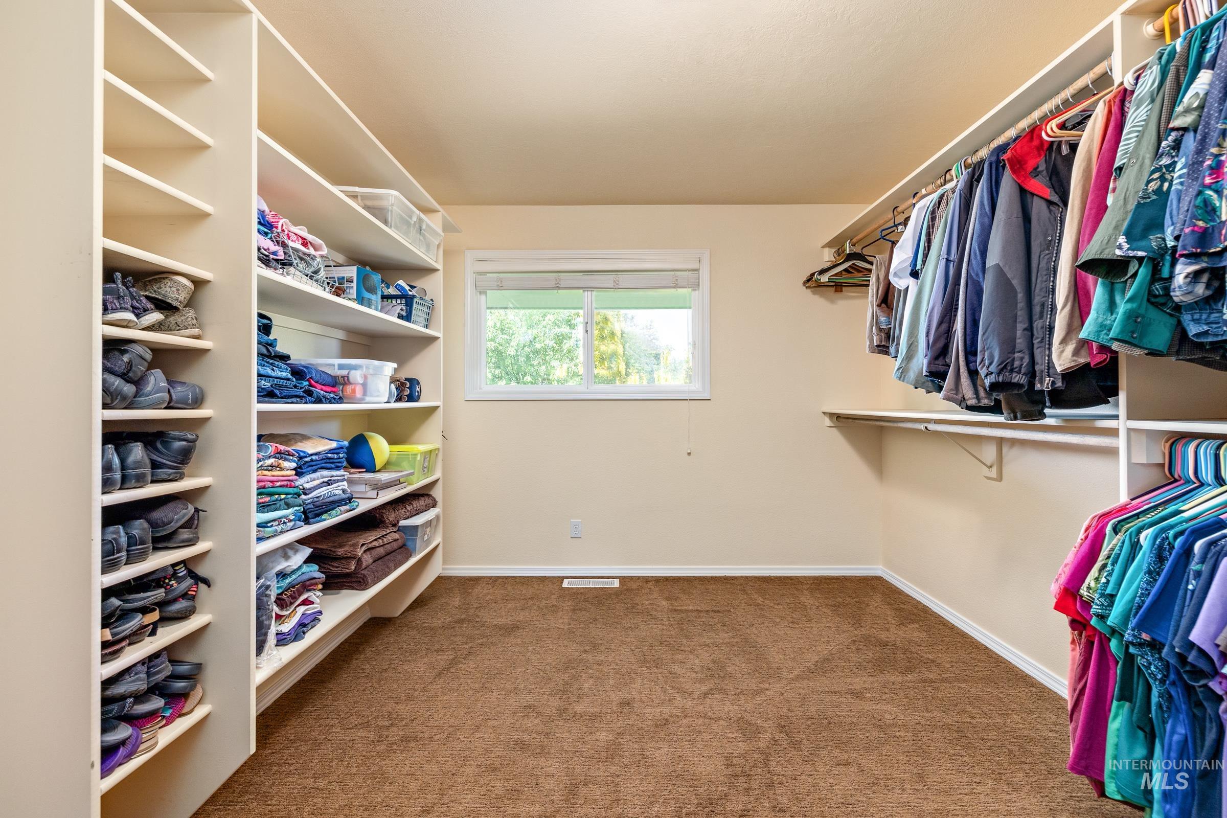 2522 N Park Ln Property Photo 21
