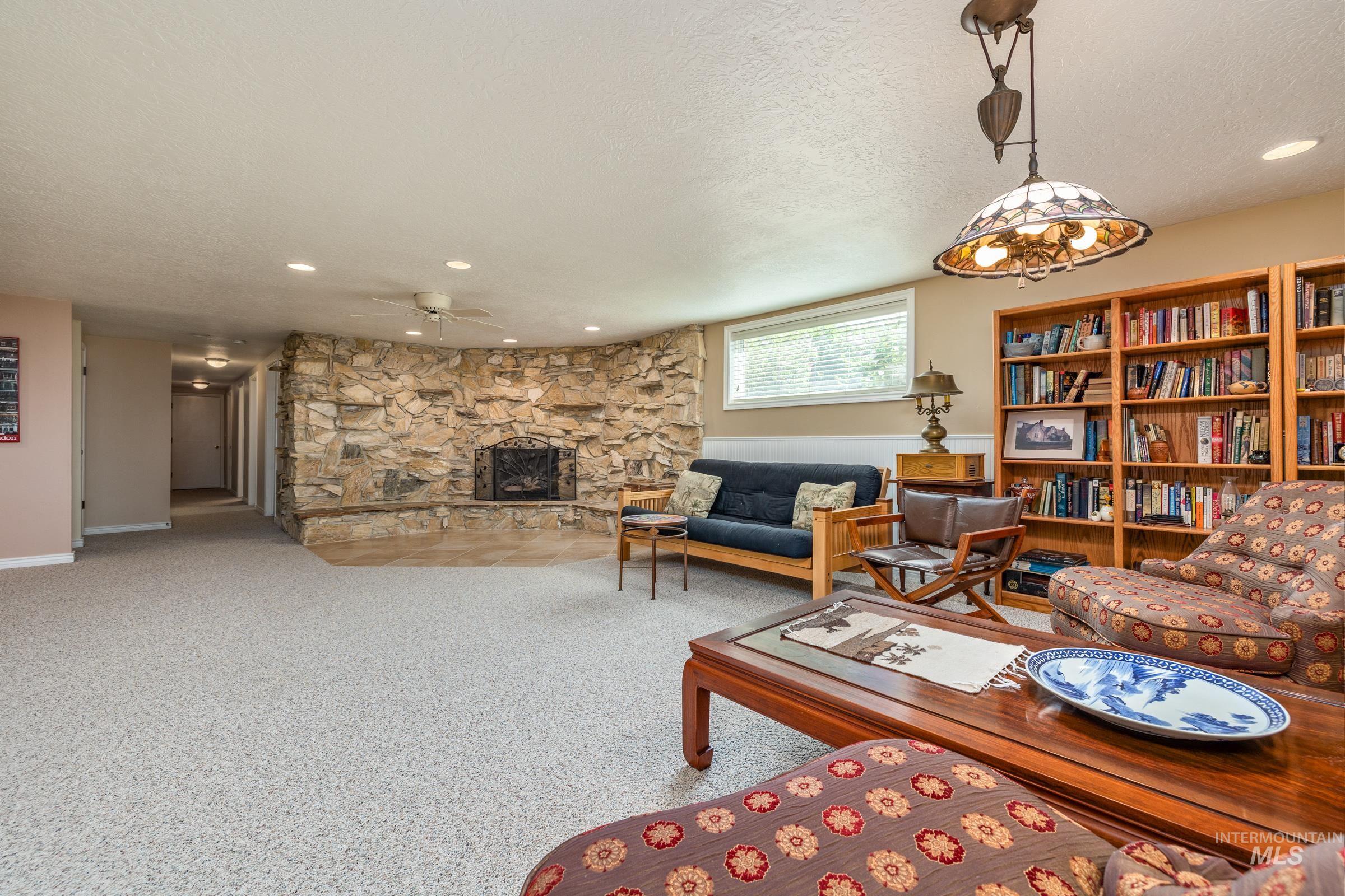 2522 N Park Ln Property Photo 25
