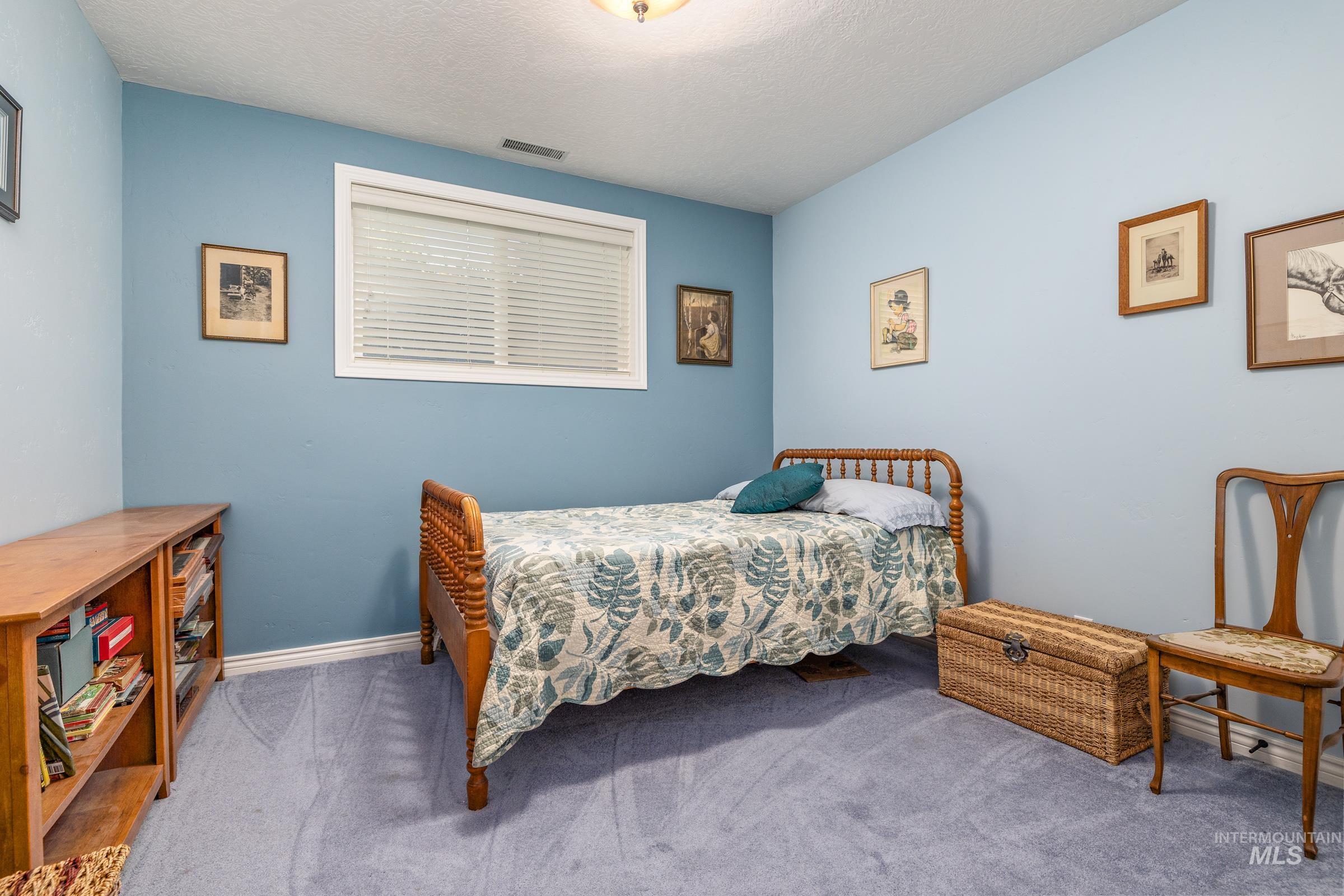 2522 N Park Ln Property Photo 29