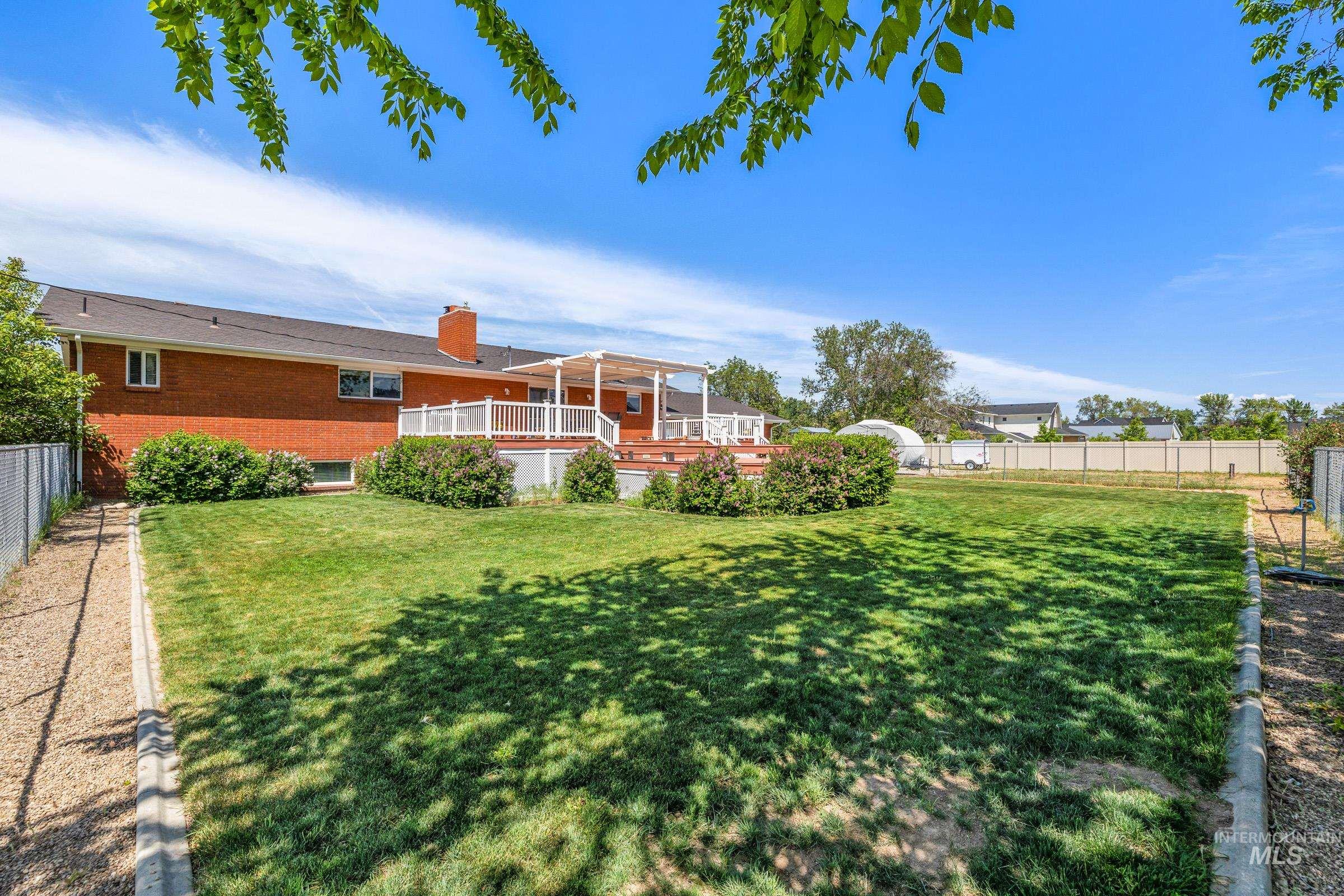 2522 N Park Ln Property Photo 35