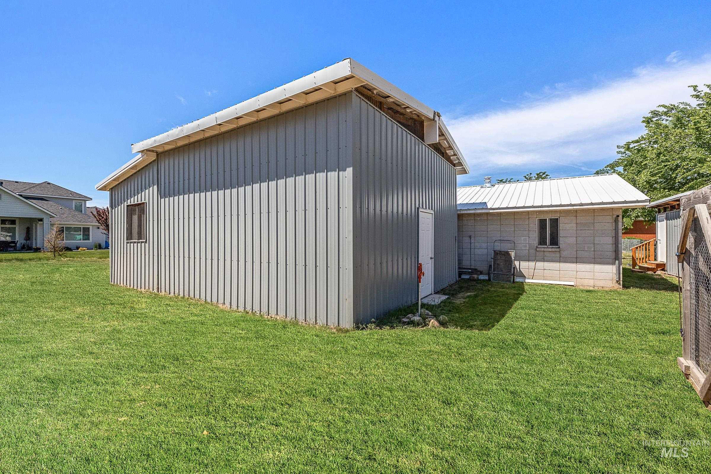 2522 N Park Ln Property Photo 45