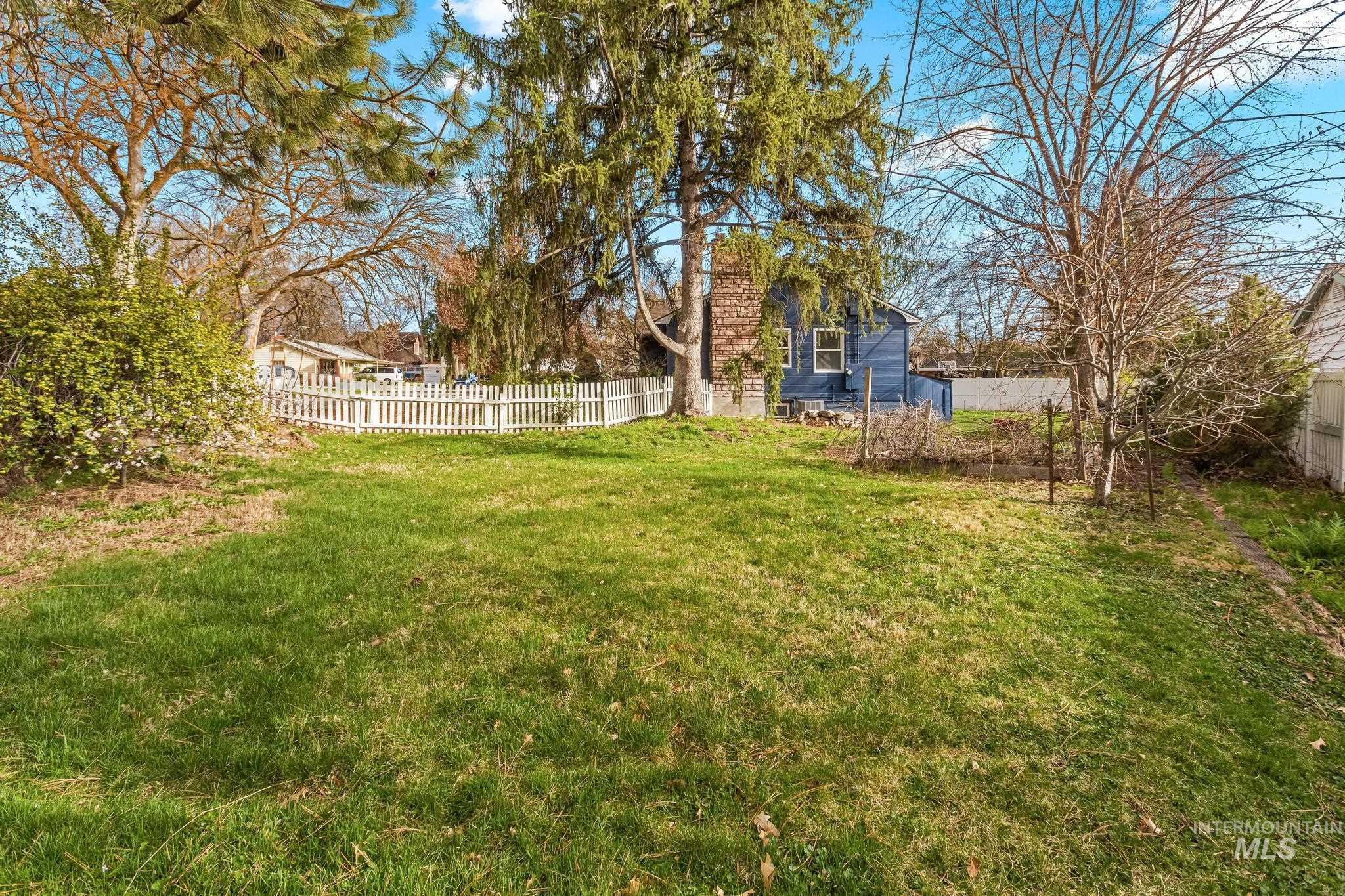 3203 N Treasure Property Photo 31