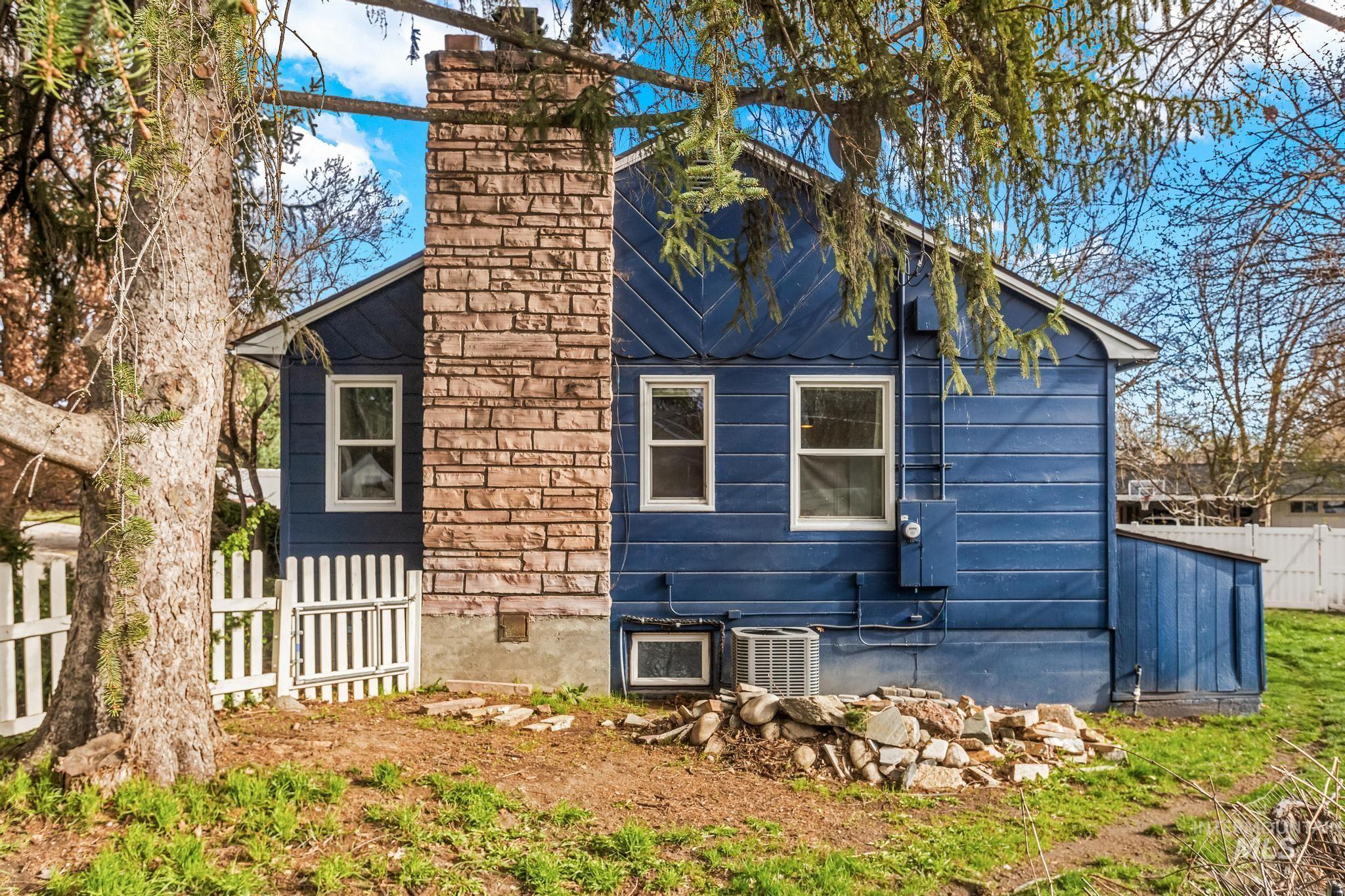 3203 N Treasure Property Photo 34