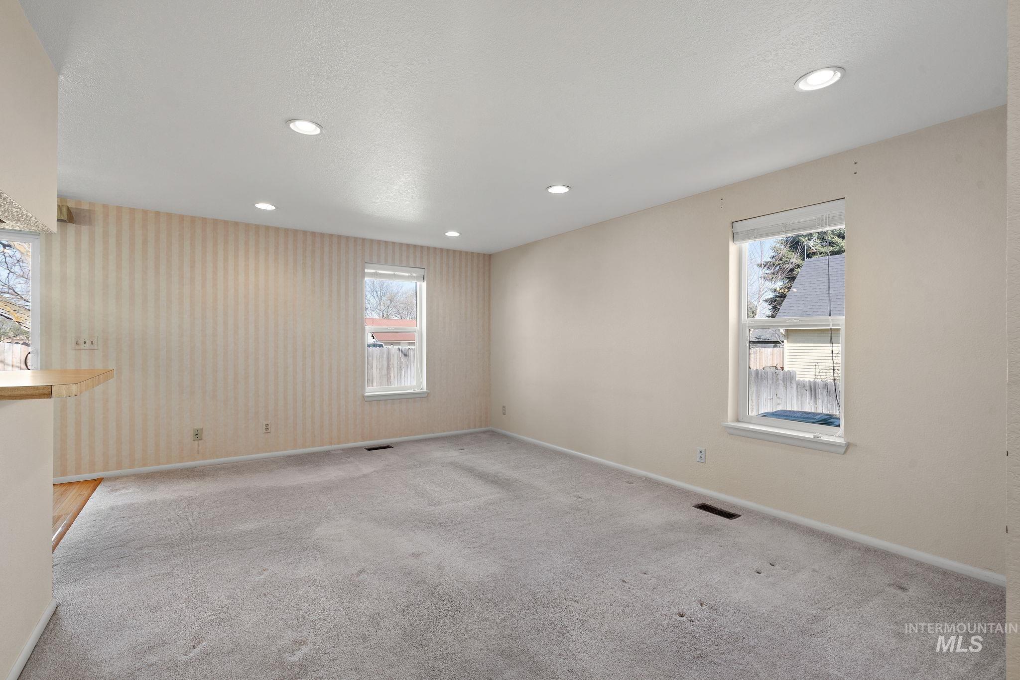 2603 N Westland Place Property Photo 3